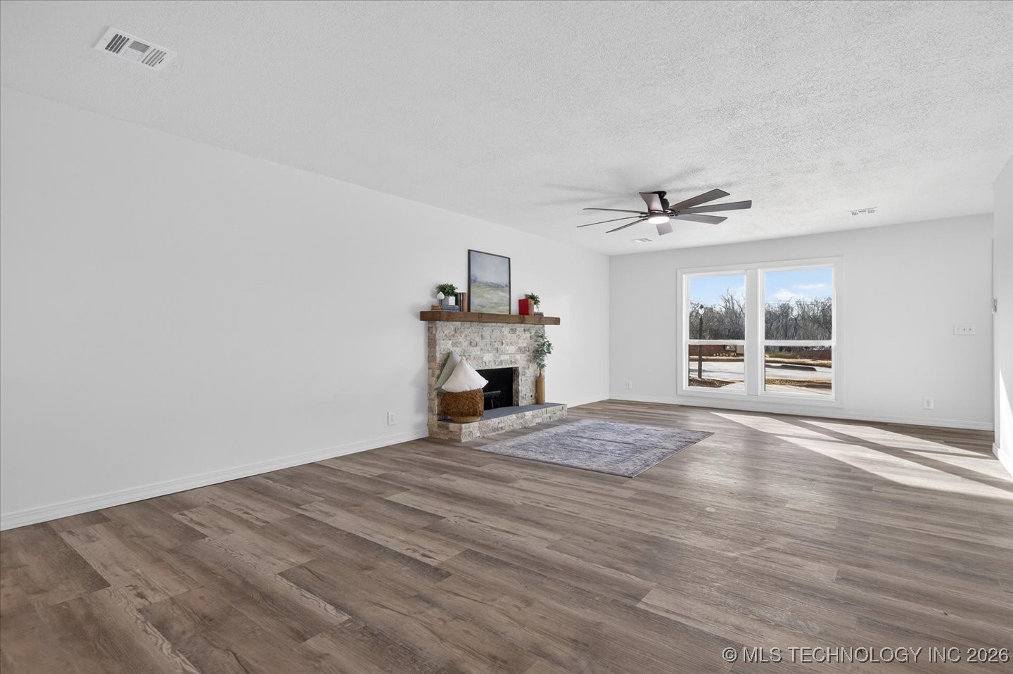 1 Se Shadowlake Drive 1 Property Photo 5