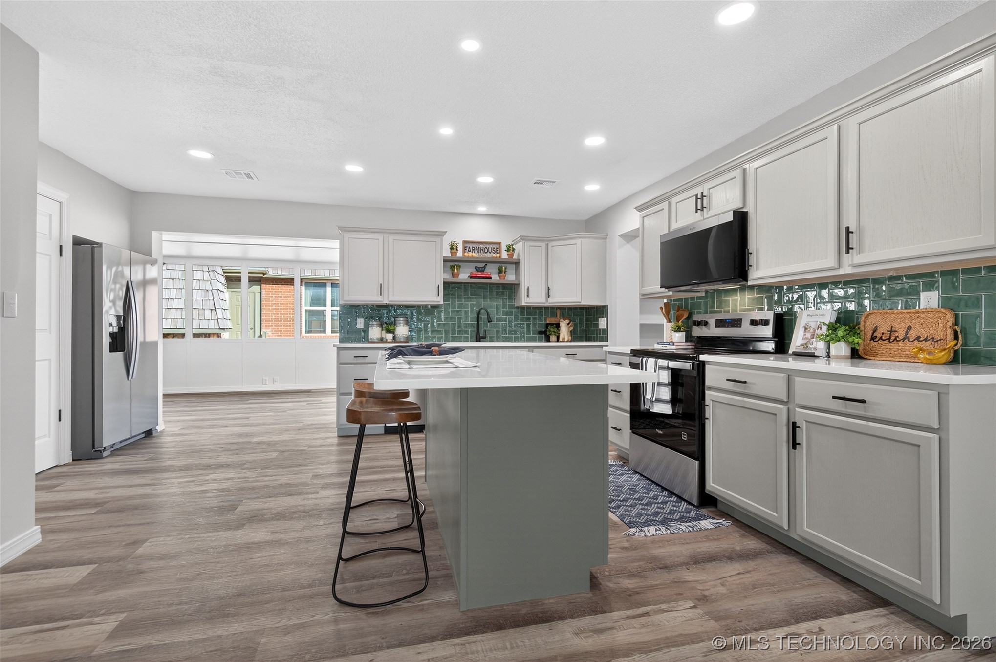 1 Se Shadowlake Drive 1 Property Photo 6