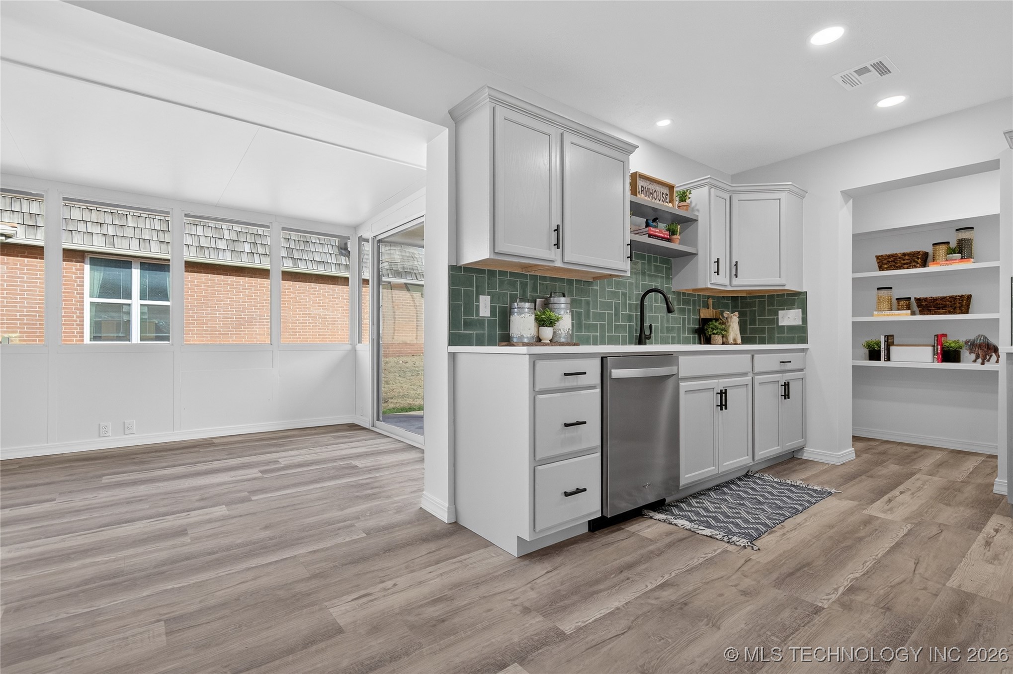 1 Se Shadowlake Drive 1 Property Photo 7