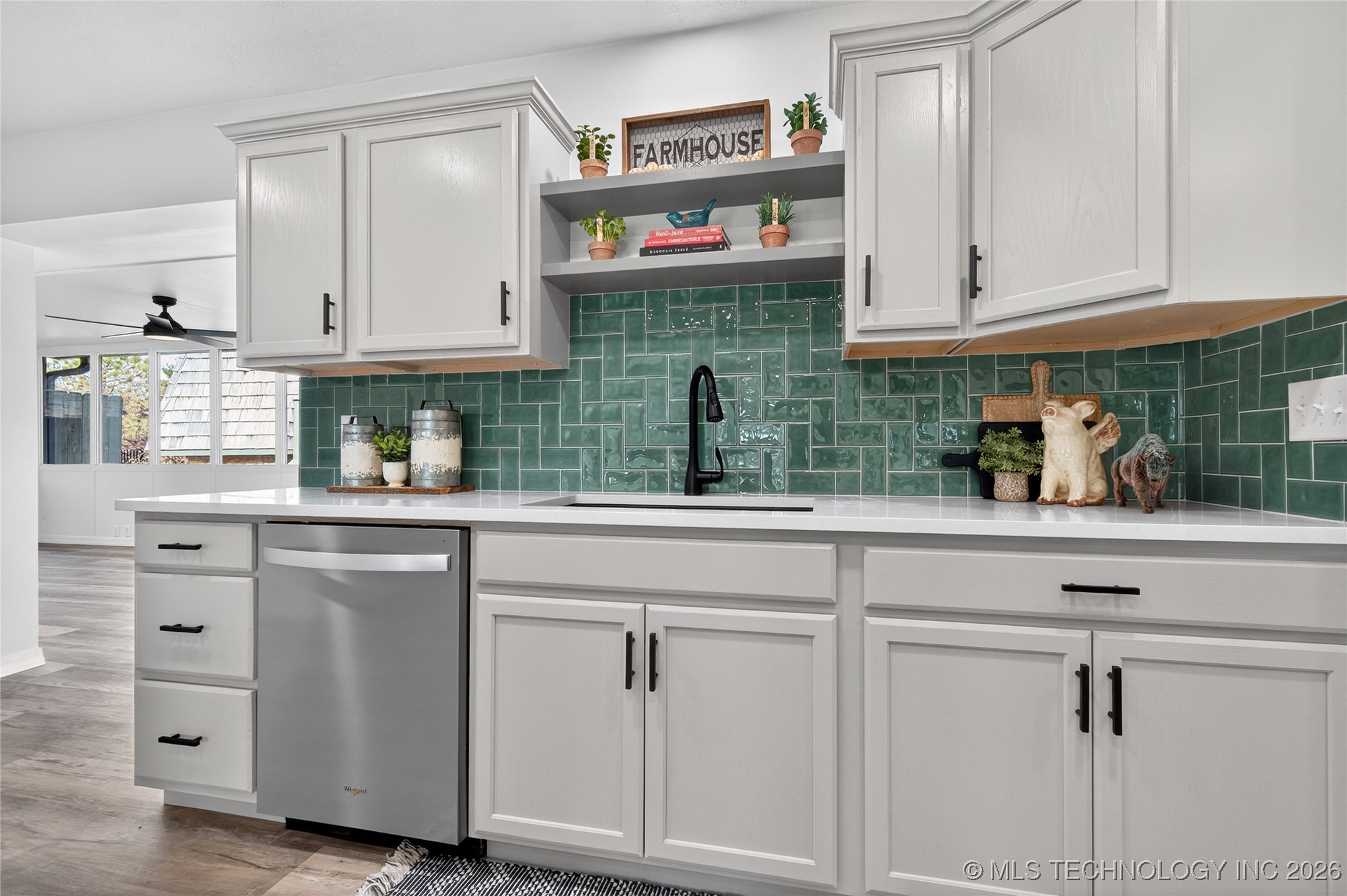 1 Se Shadowlake Drive 1 Property Photo 9