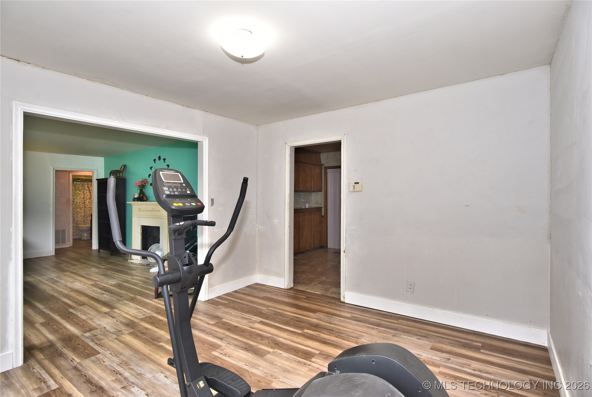 5424 E 7th Street Property Photo 15