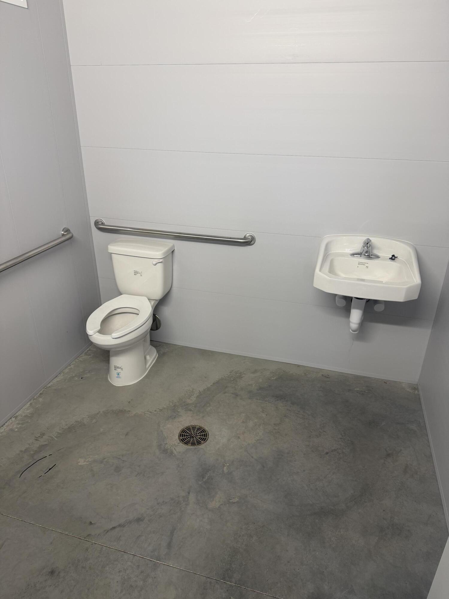 9780 Industrial Drive Property Photo 4