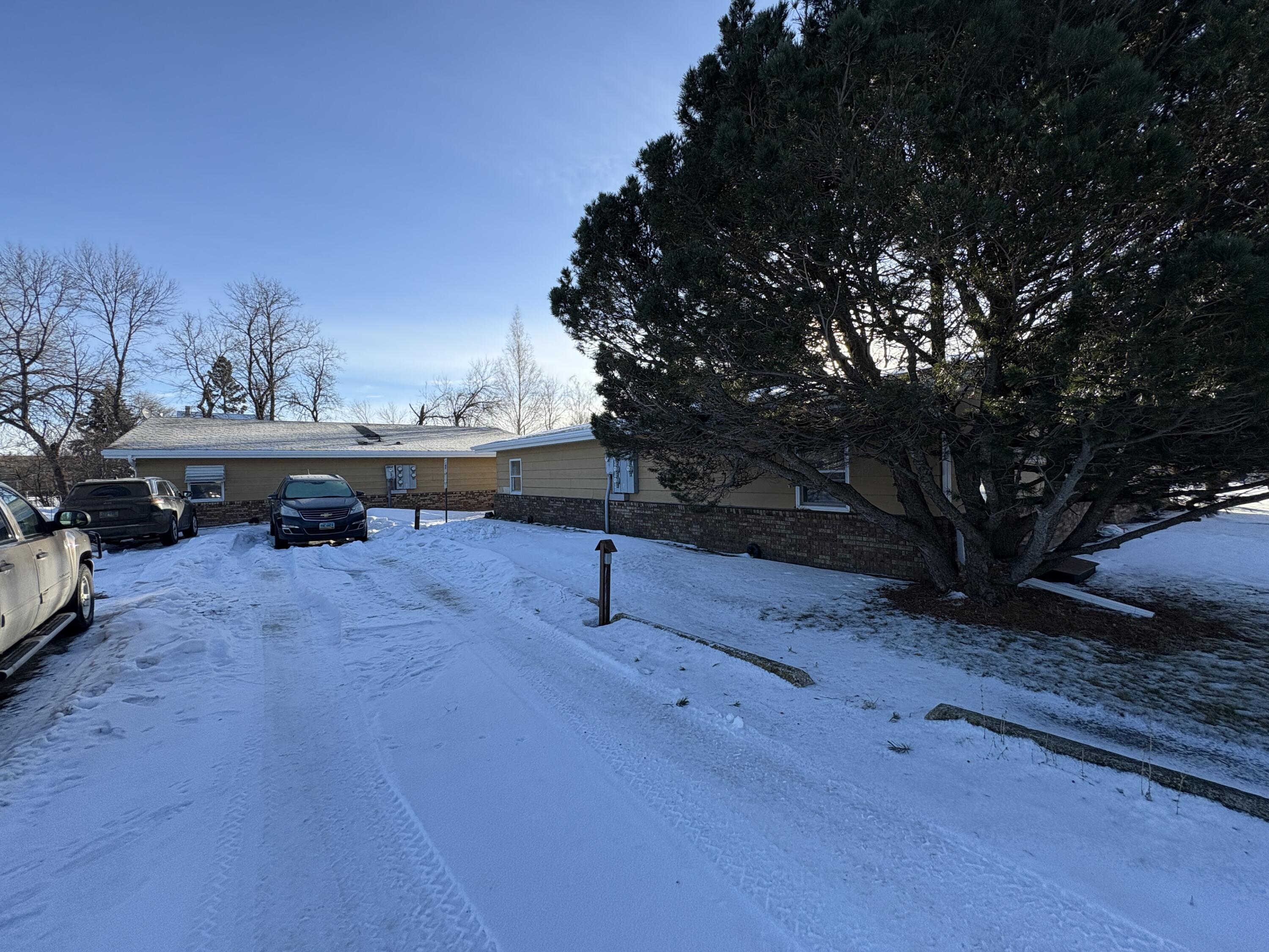 302 Main Street N Property Photo 20