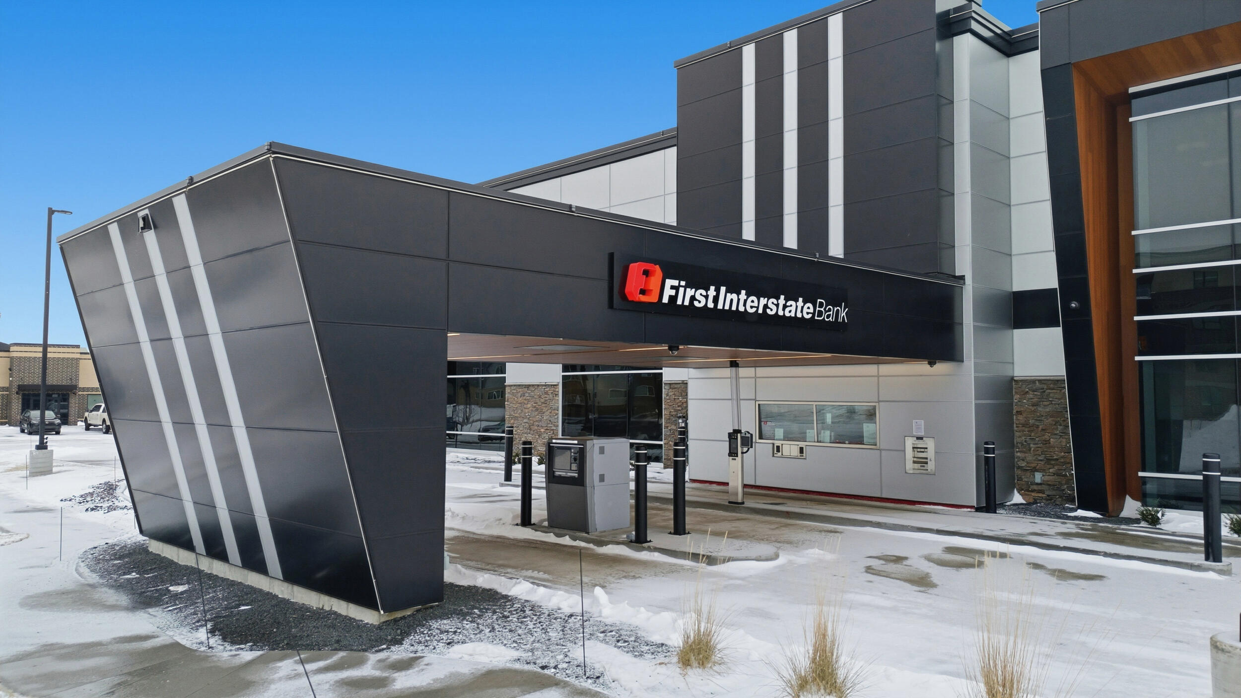 5650 34th Avenue S Property Photo 3