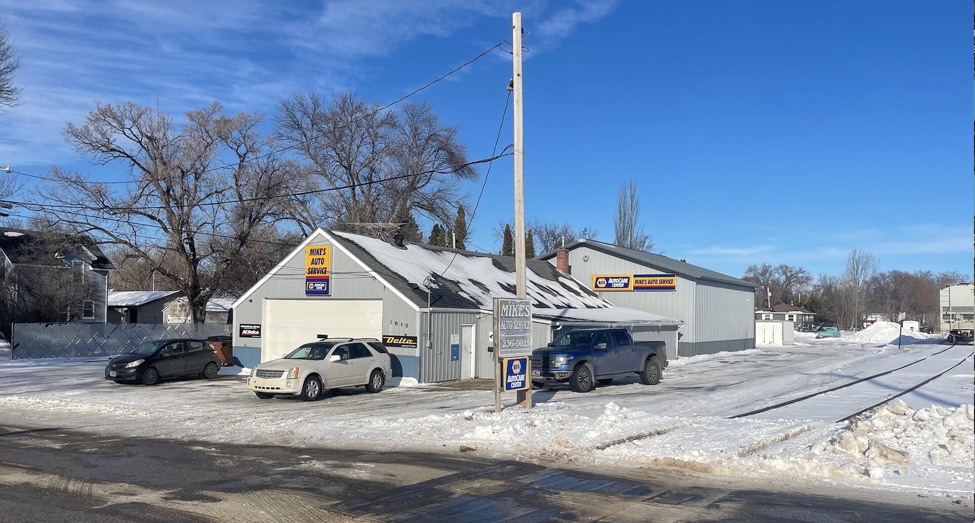 2010 5th Avenue N Property Photo 1