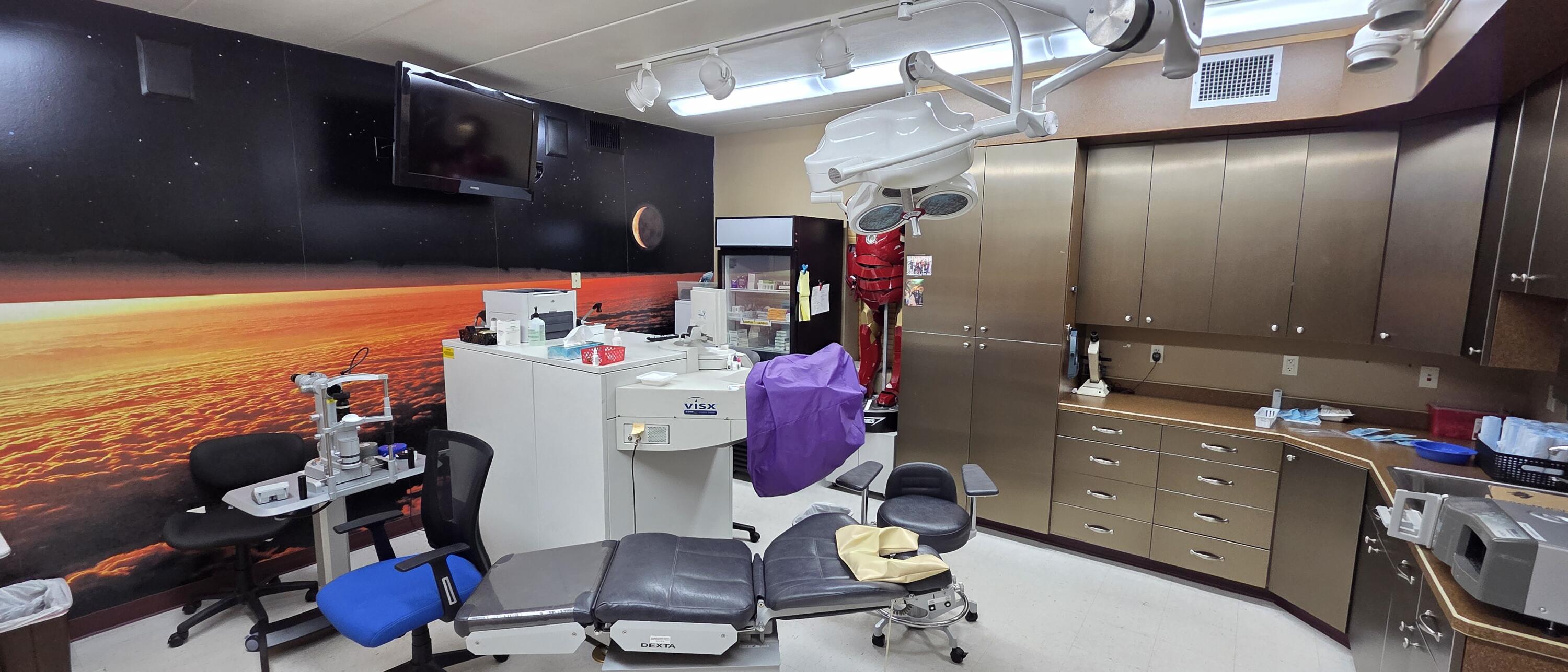 2601 S University Drive Property Photo 9