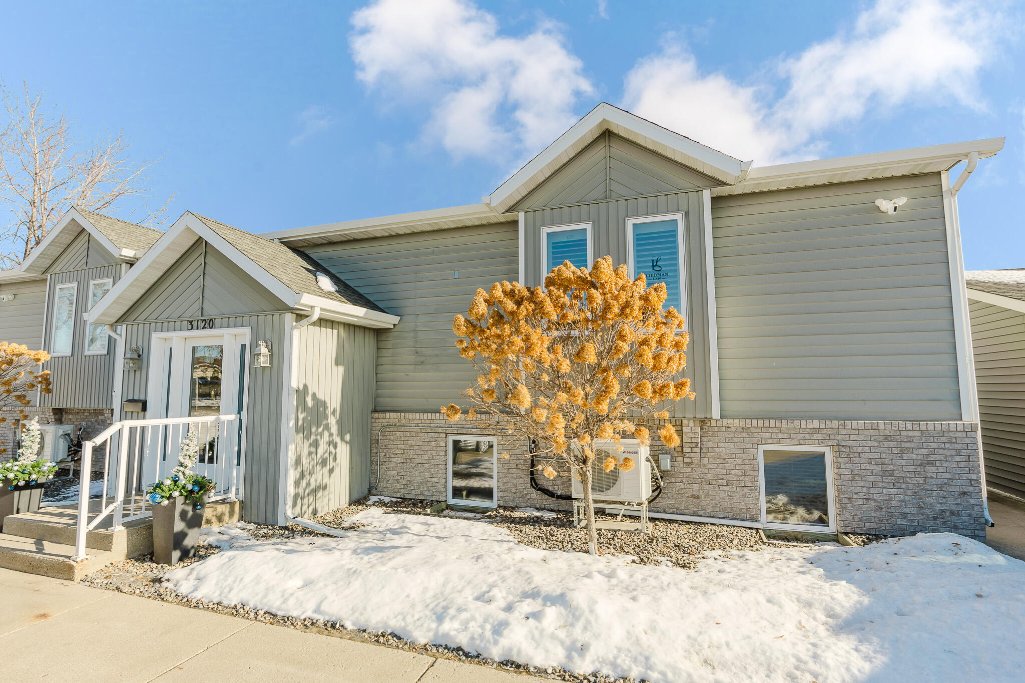 3120 15 Street S Property Photo 1