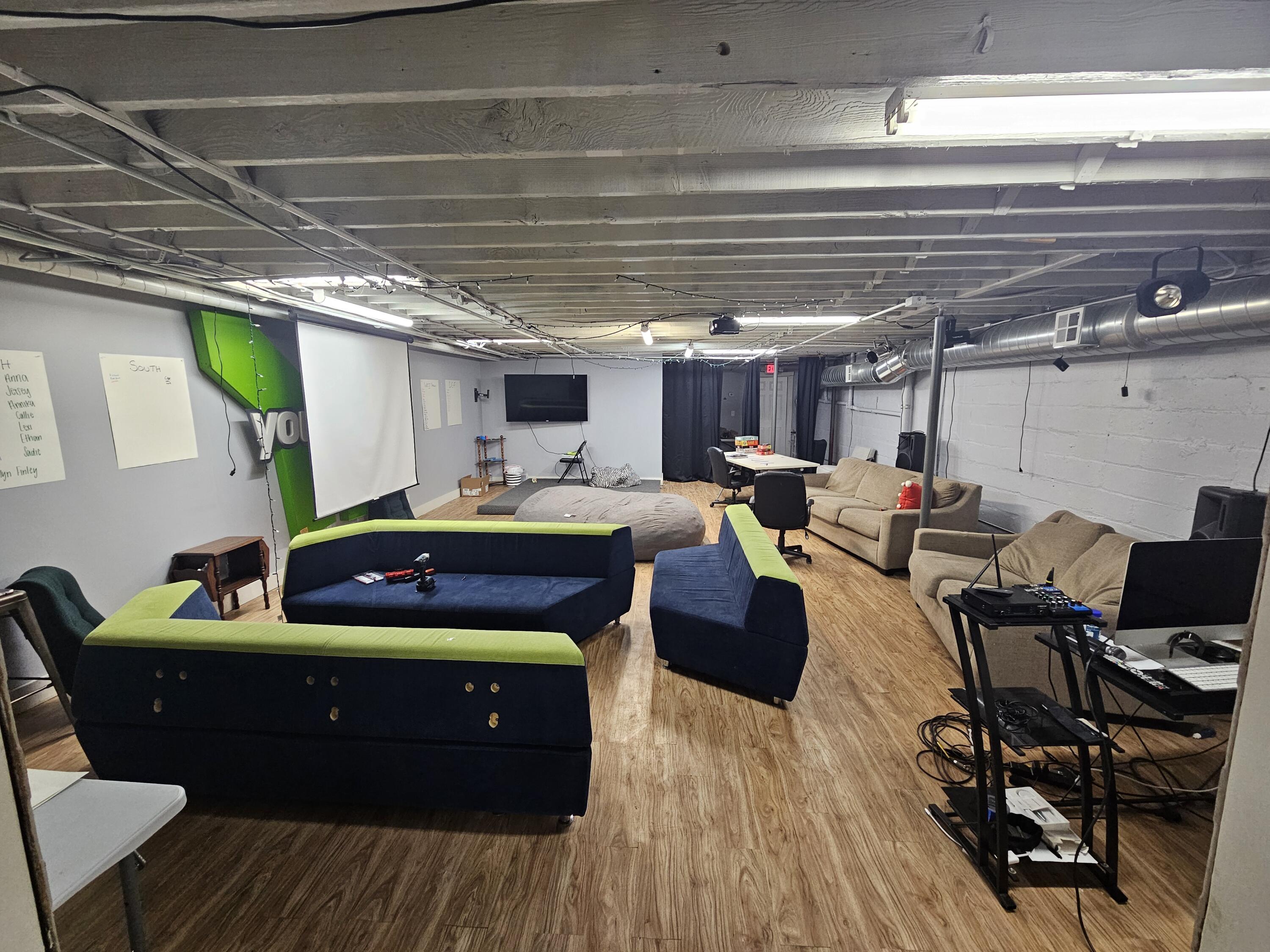 303 Broadway N Property Photo 12