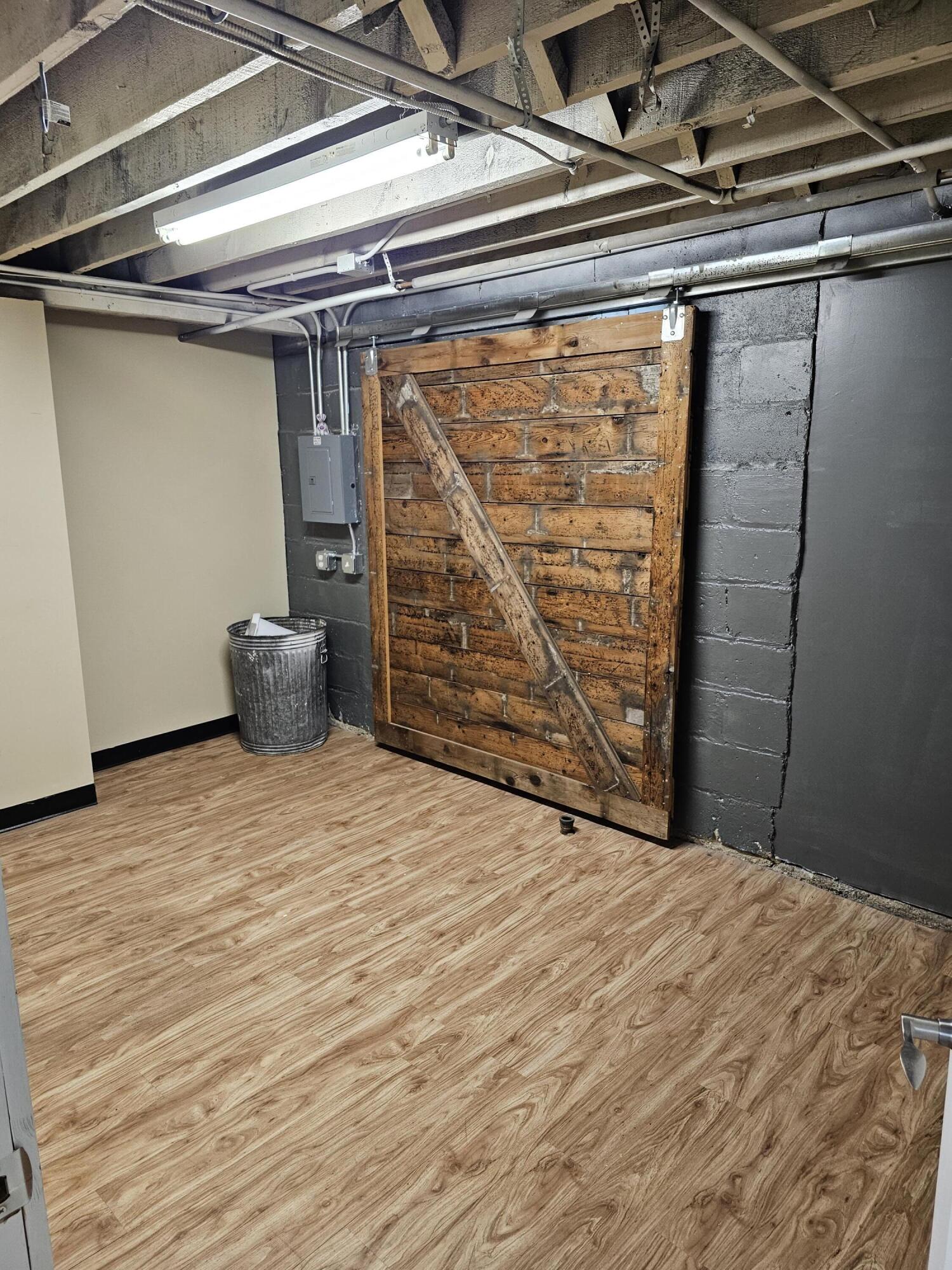 303 Broadway N Property Photo 13