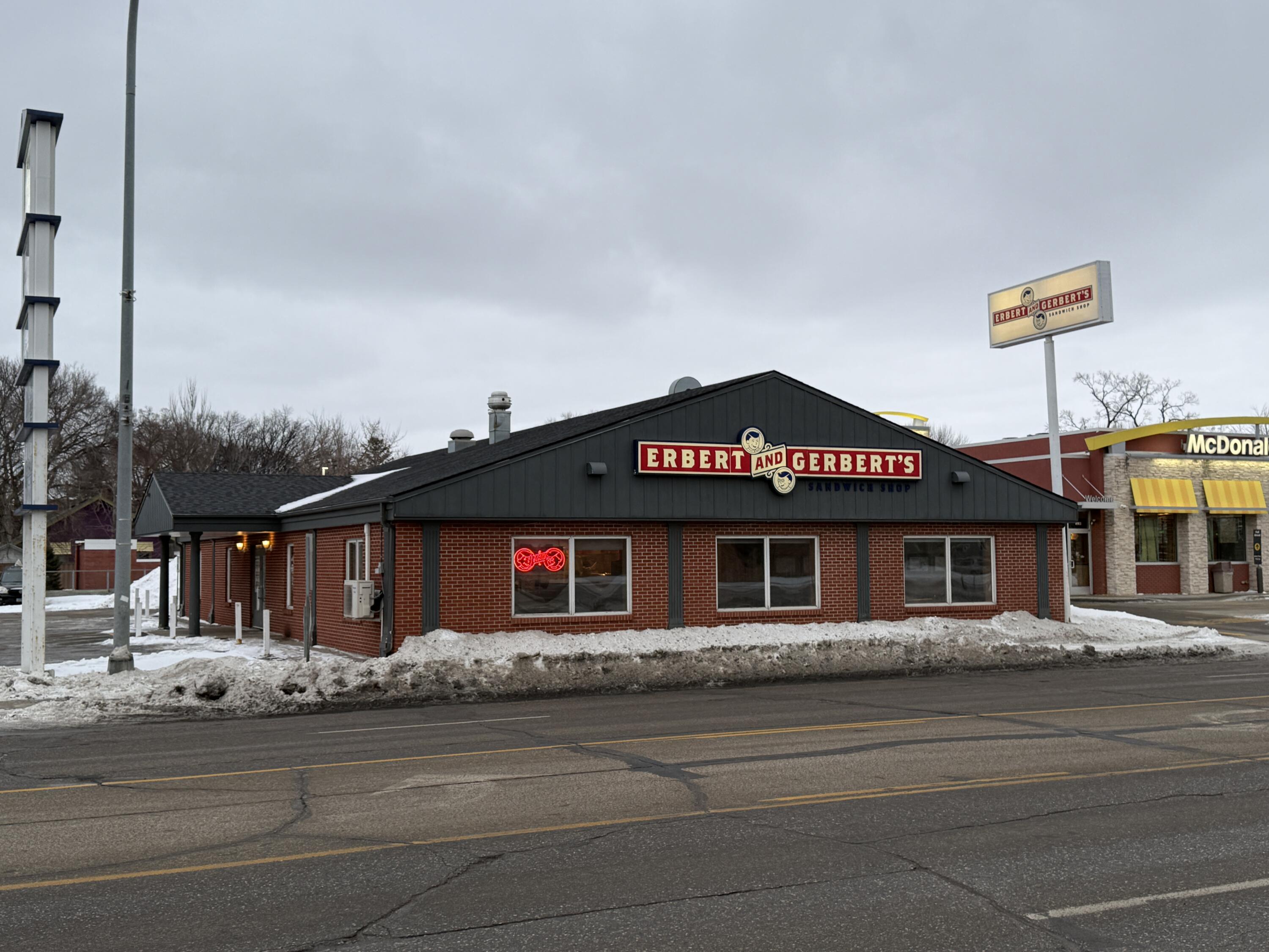 212 8th Street S Property Photo 2