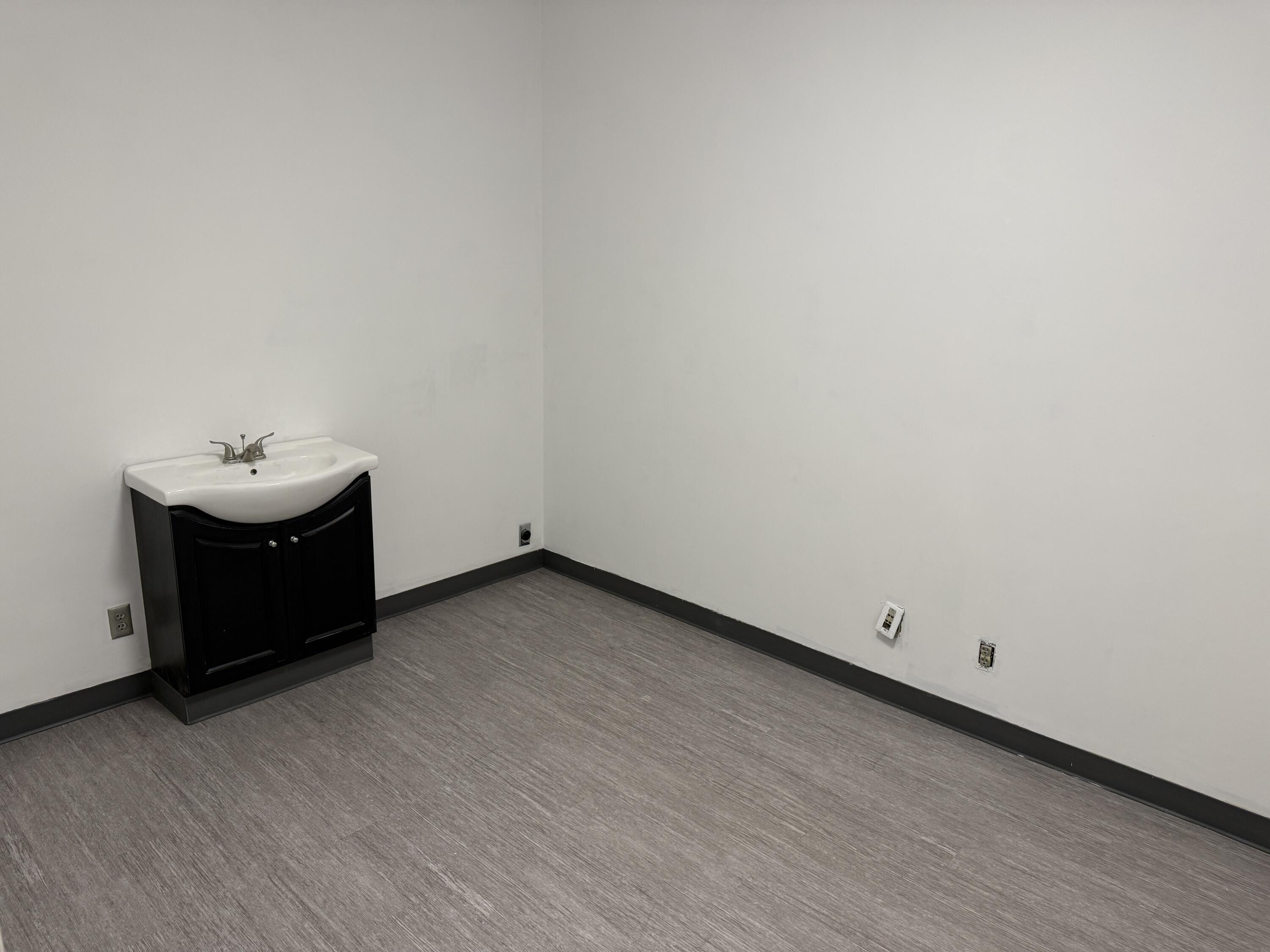 212 8th Street S Property Photo 6