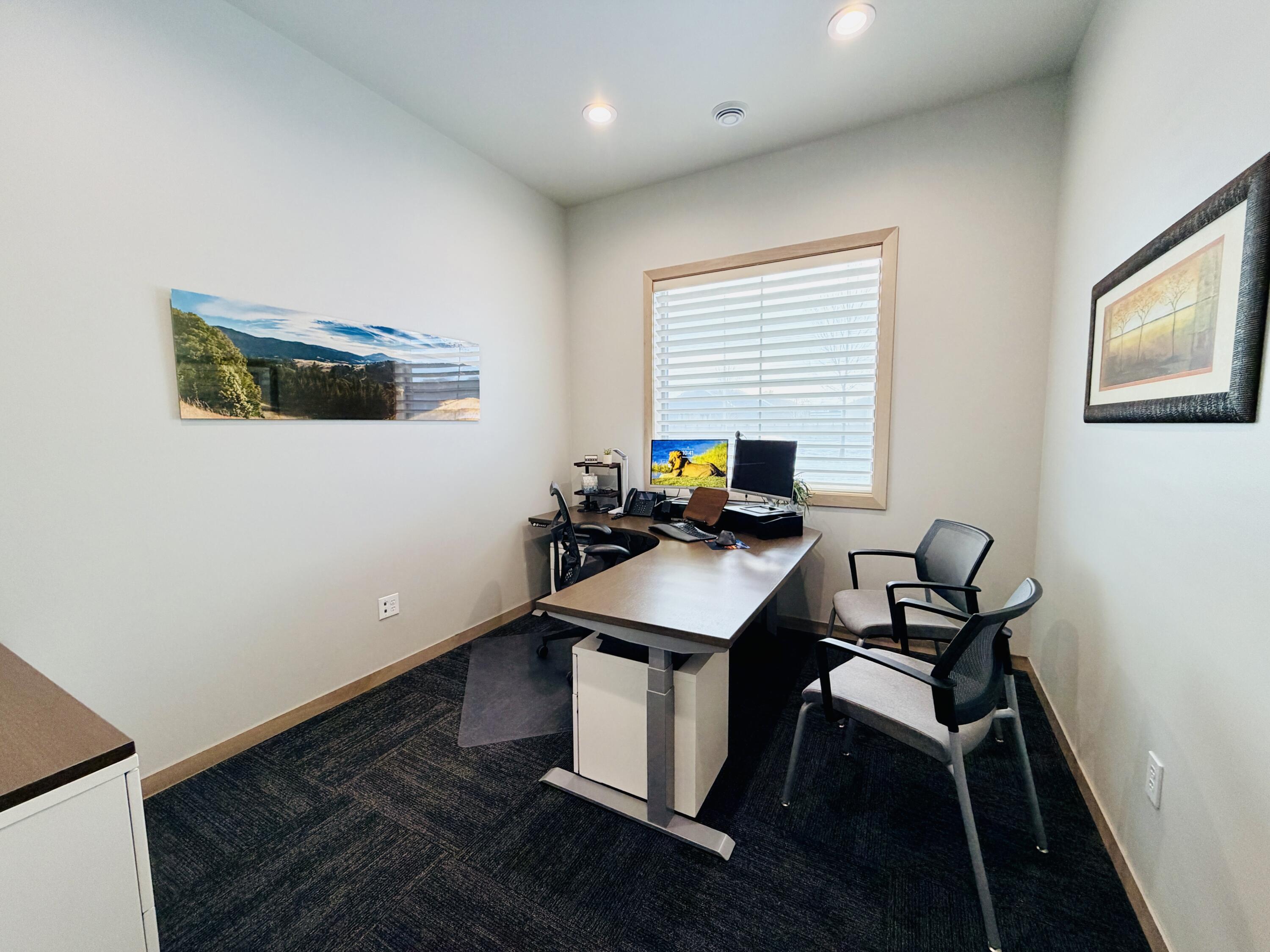 3985 4 Street E Property Photo 12