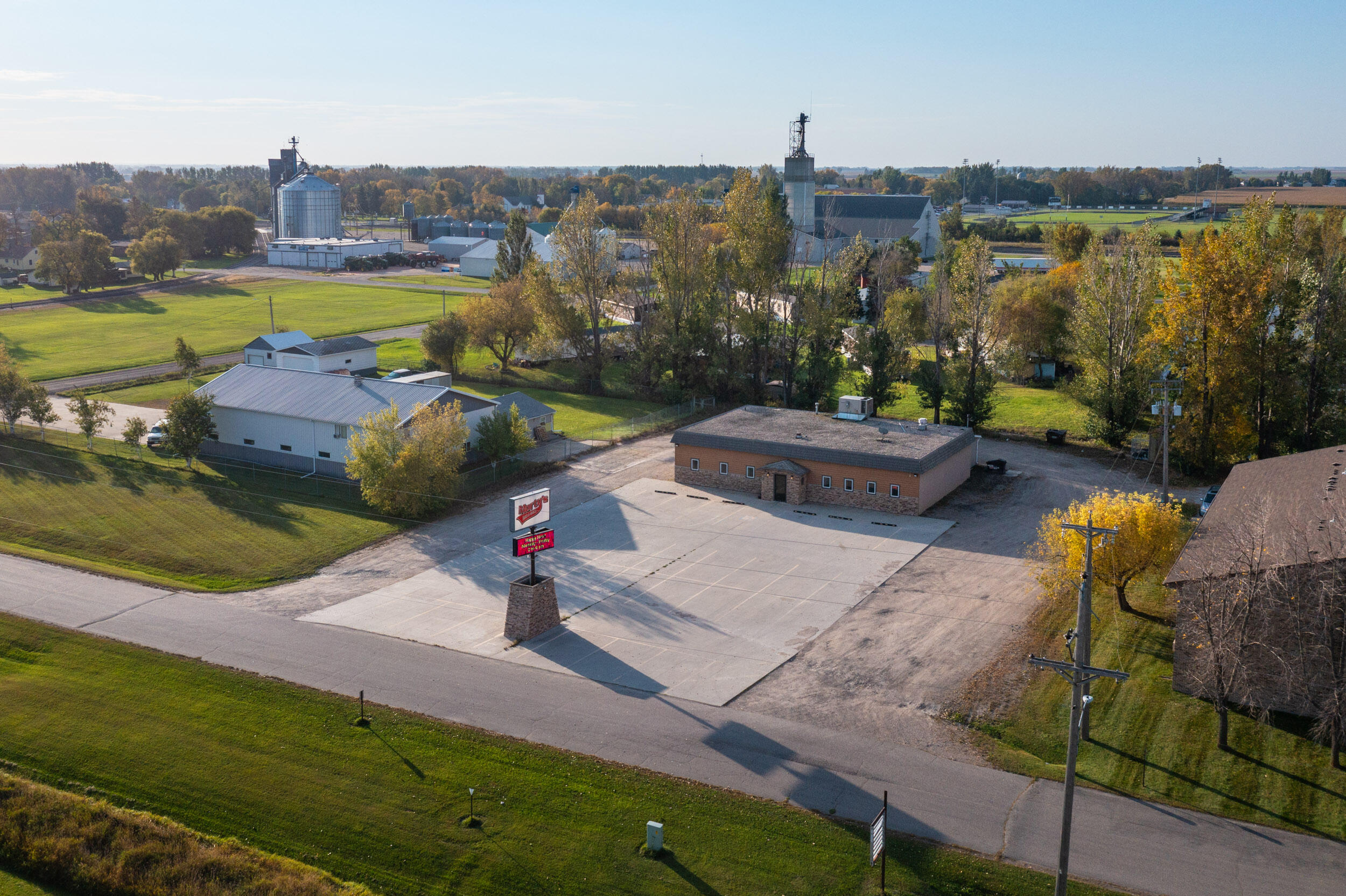 205 1st Street Sw Property Photo 2