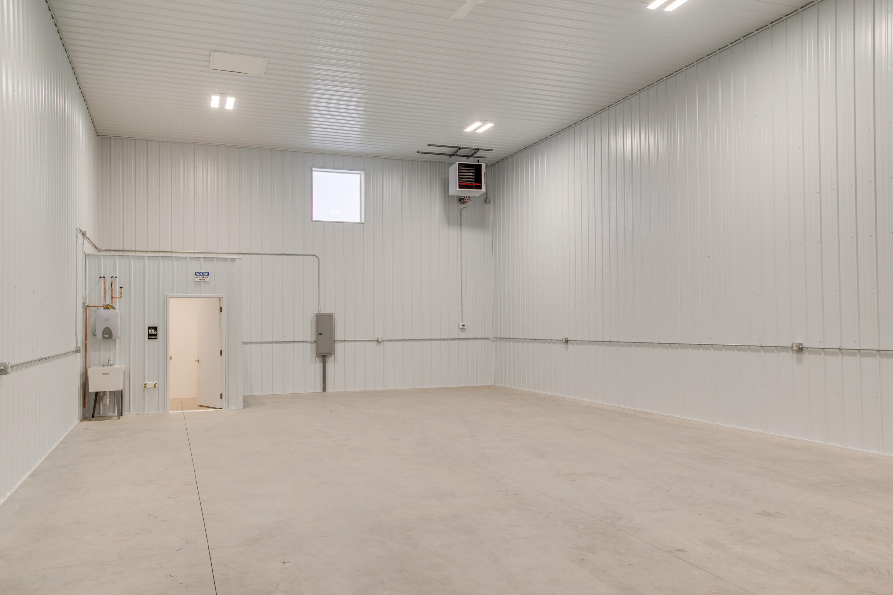 5598 13th Avenue N Property Photo 1