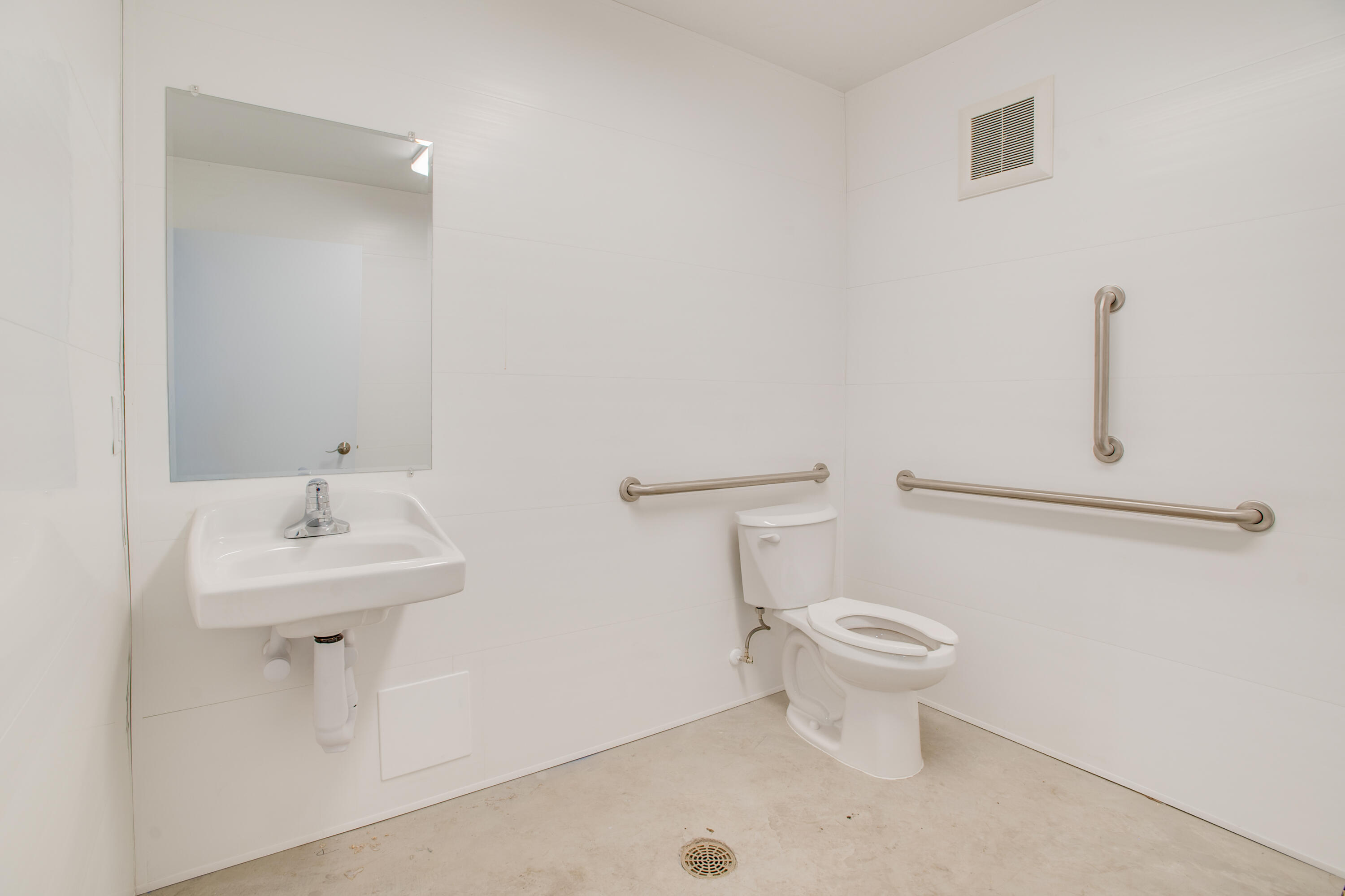 5598 13th Avenue N Property Photo 7