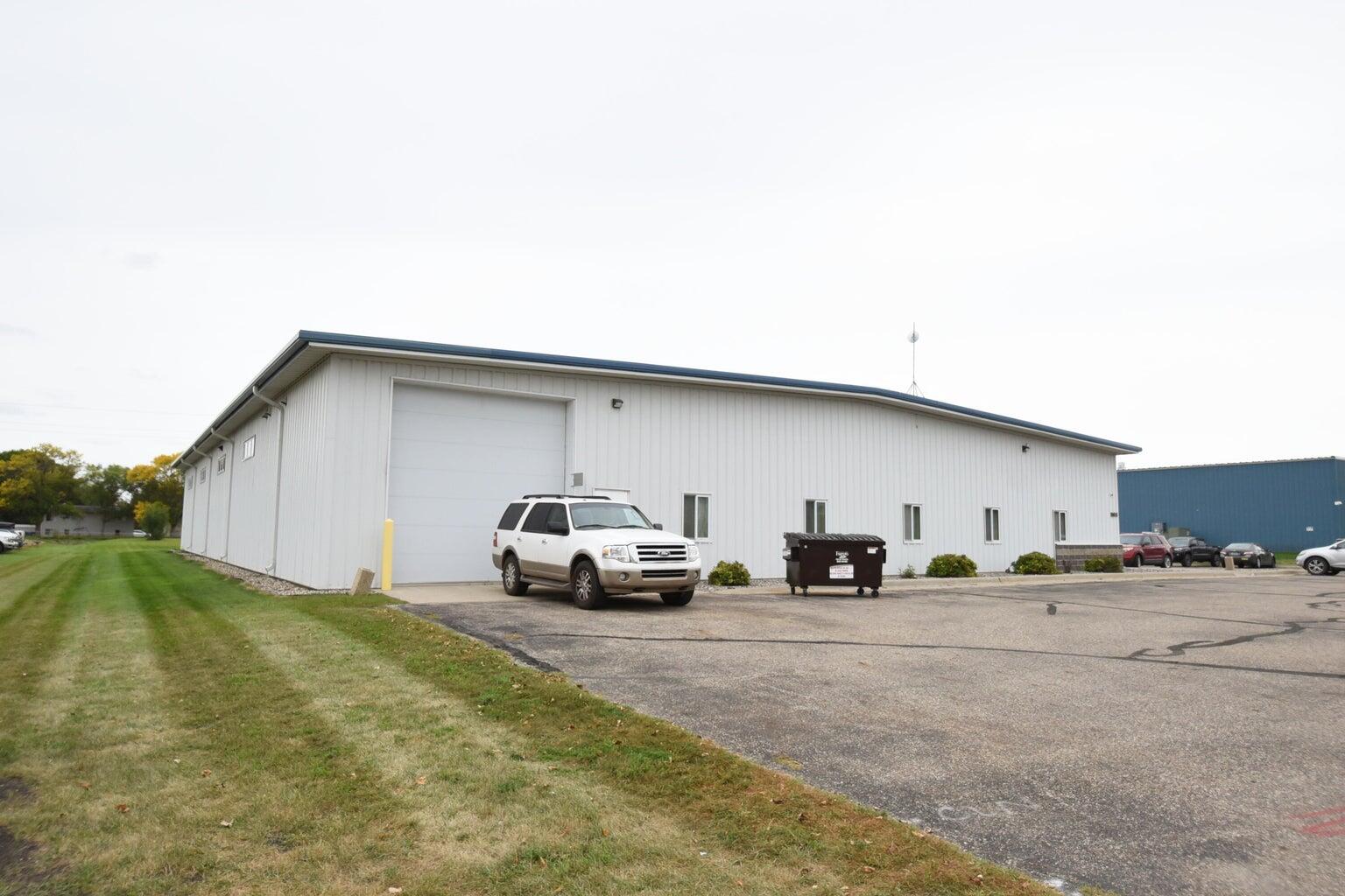 909 34th Street N Property Photo 3