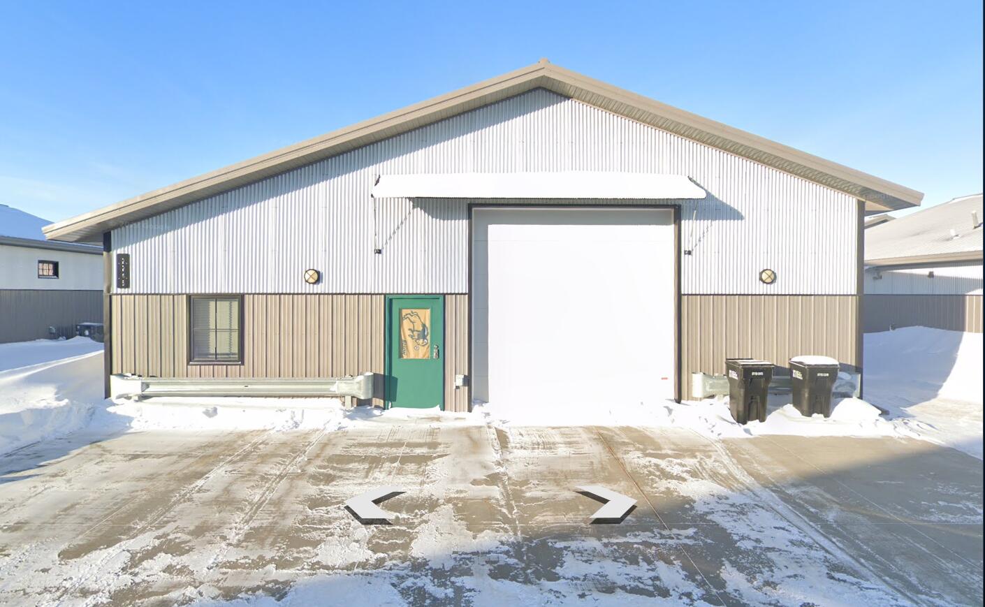 2221/2245 Sheyenne Street Property Photo 3