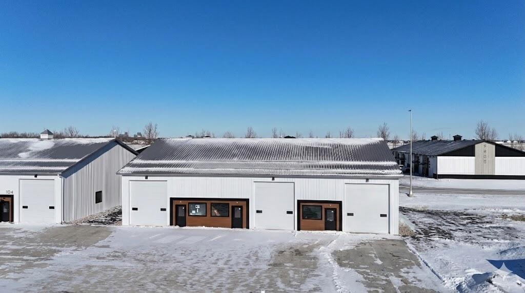 1004 5th Street E Property Photo 2