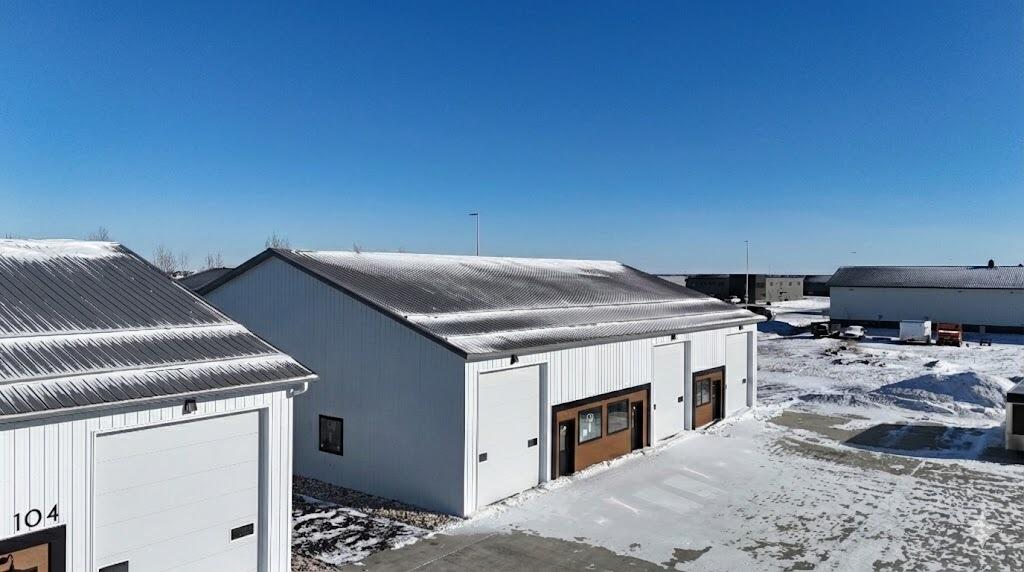 1004 5th Street E Property Photo 3