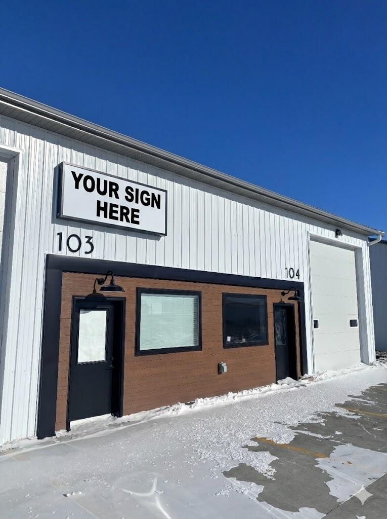 1004 5th Street E Property Photo 4