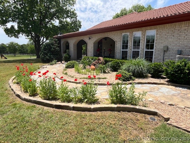 32825 E 740 Road Property Photo 3