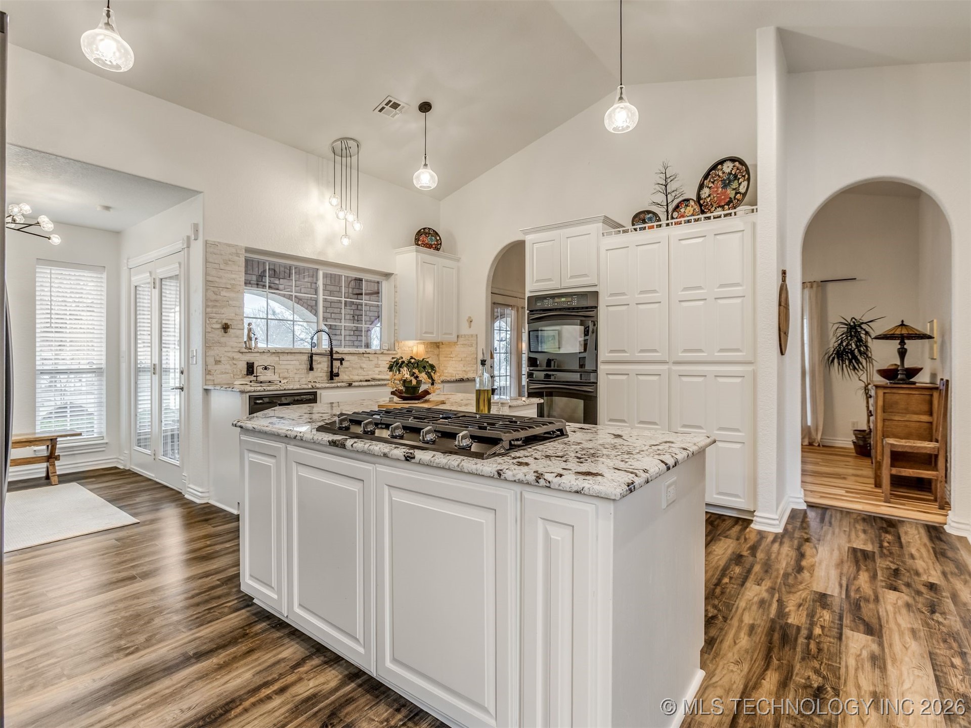 32825 E 740 Road Property Photo 14