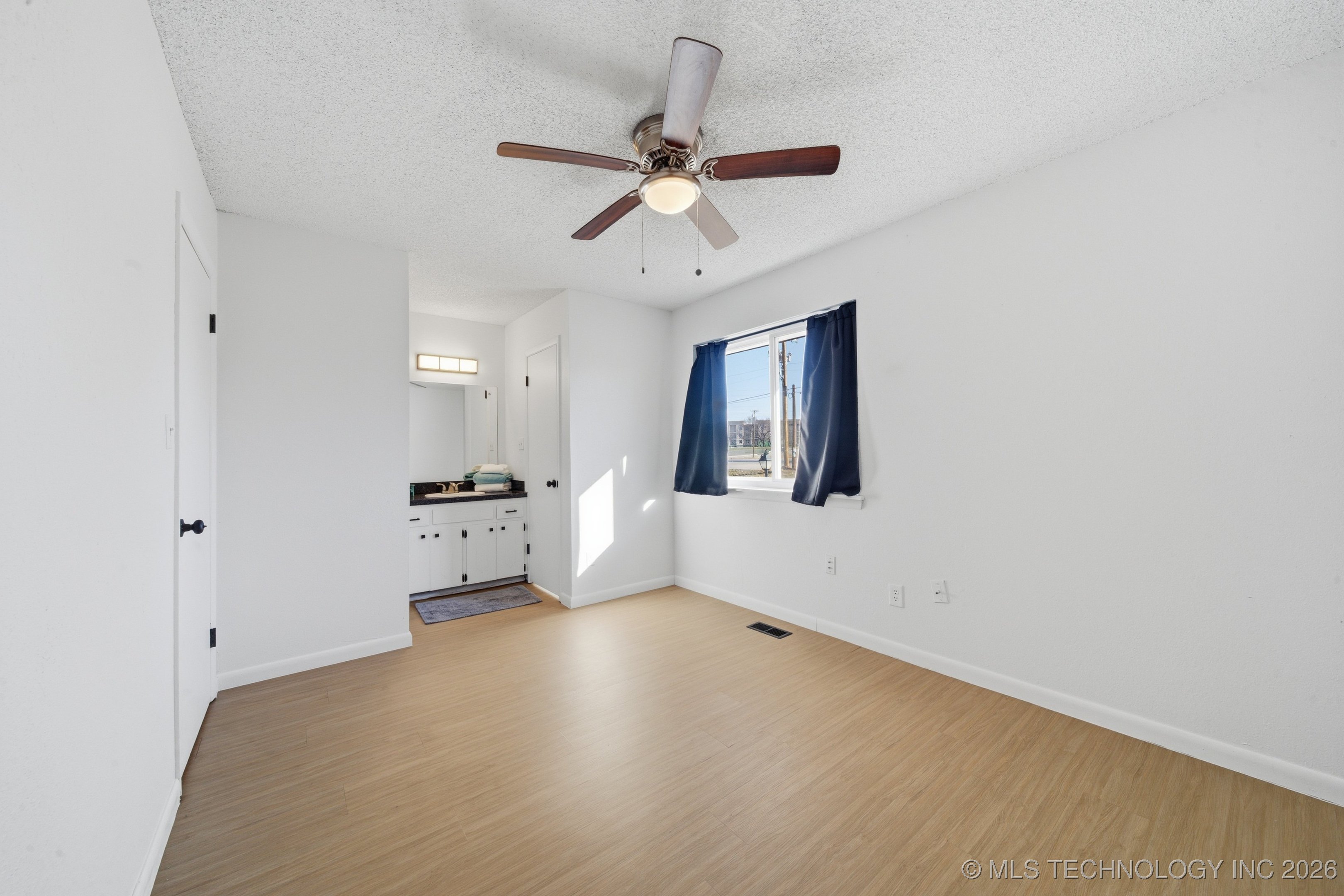 1010 N 3rd Street Property Photo 12