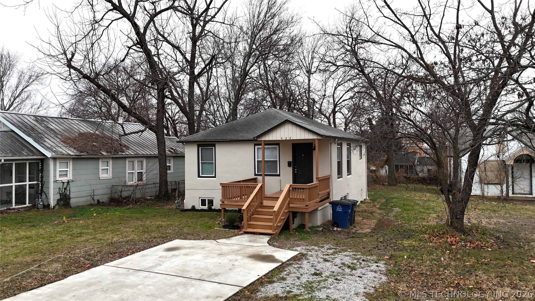 424 S Quebec Avenue Property Photo 3