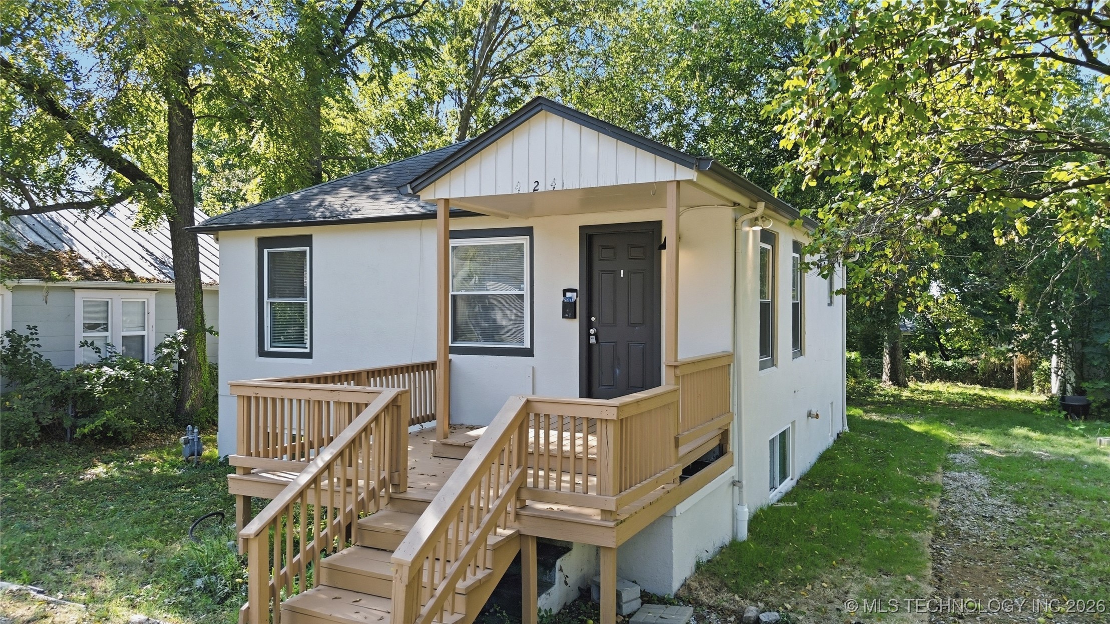 424 S Quebec Avenue Property Photo 4