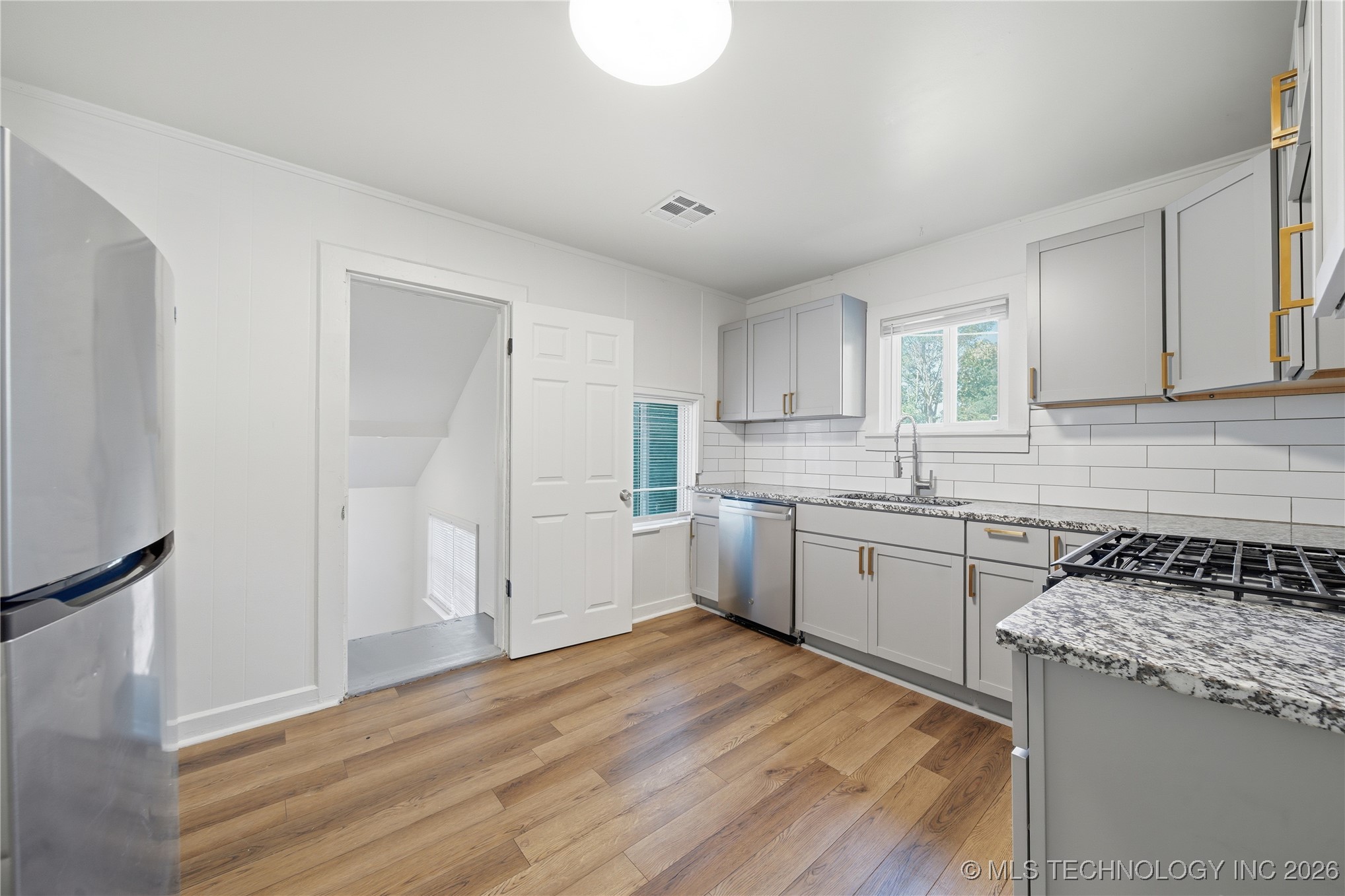 424 S Quebec Avenue Property Photo 10