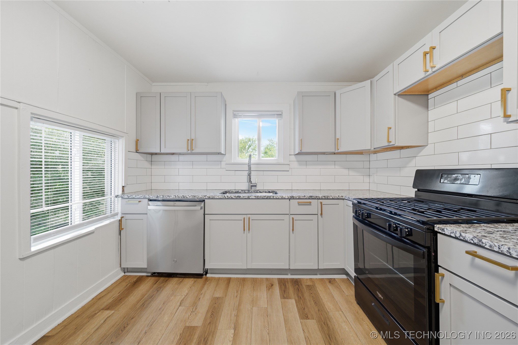 424 S Quebec Avenue Property Photo 11