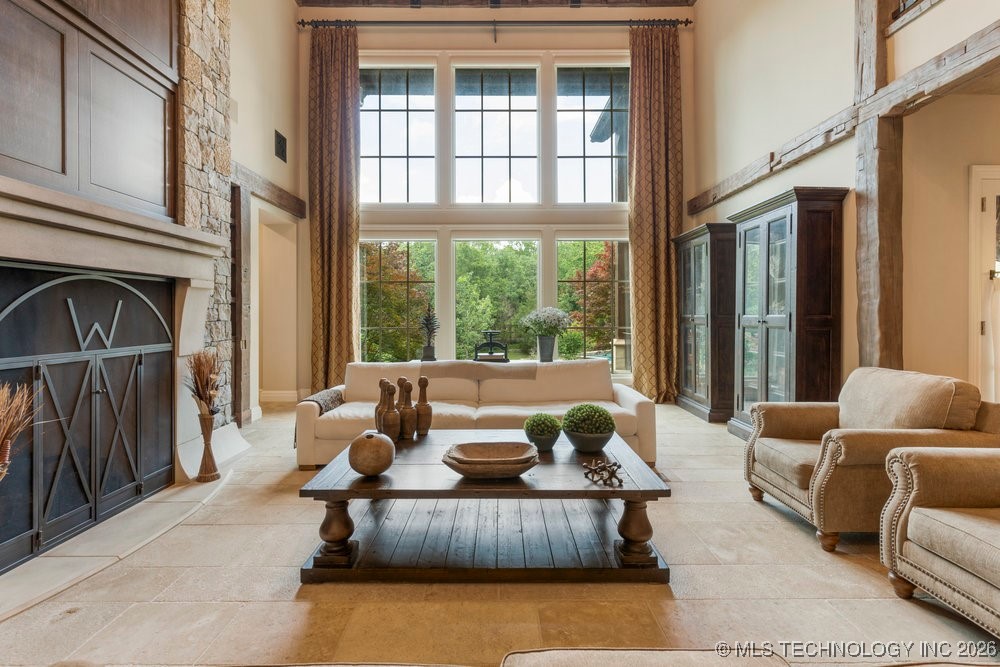 19433 E Clear Brook Road Property Photo 10