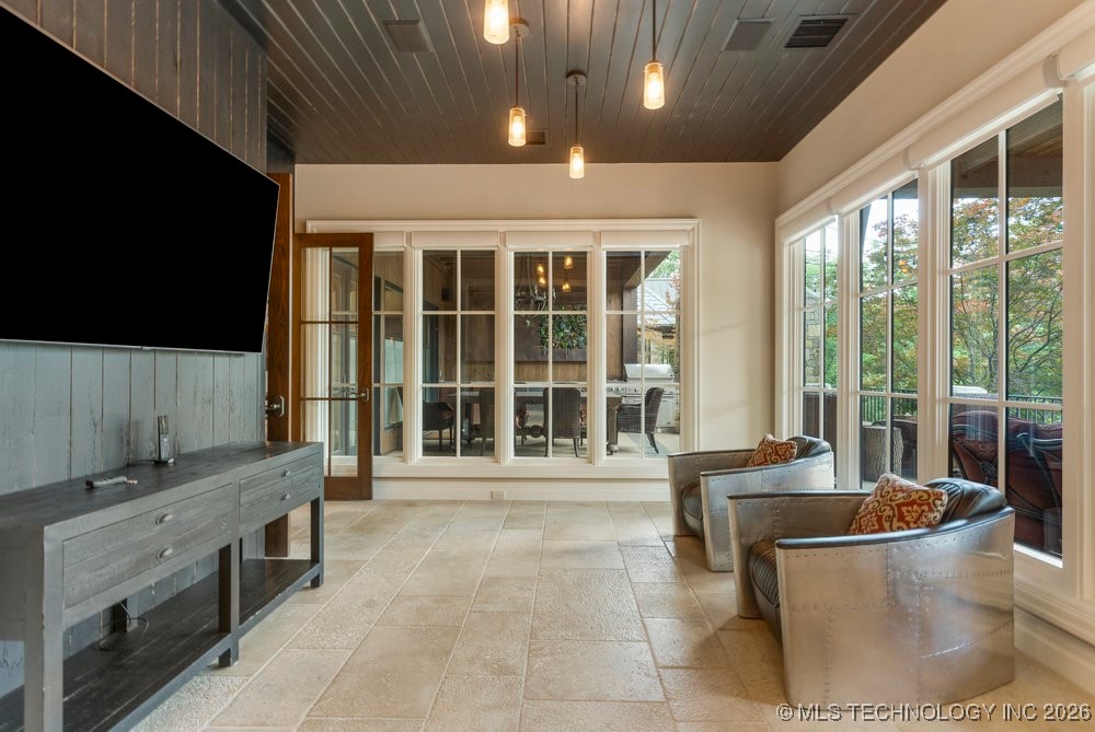 19433 E Clear Brook Road Property Photo 56