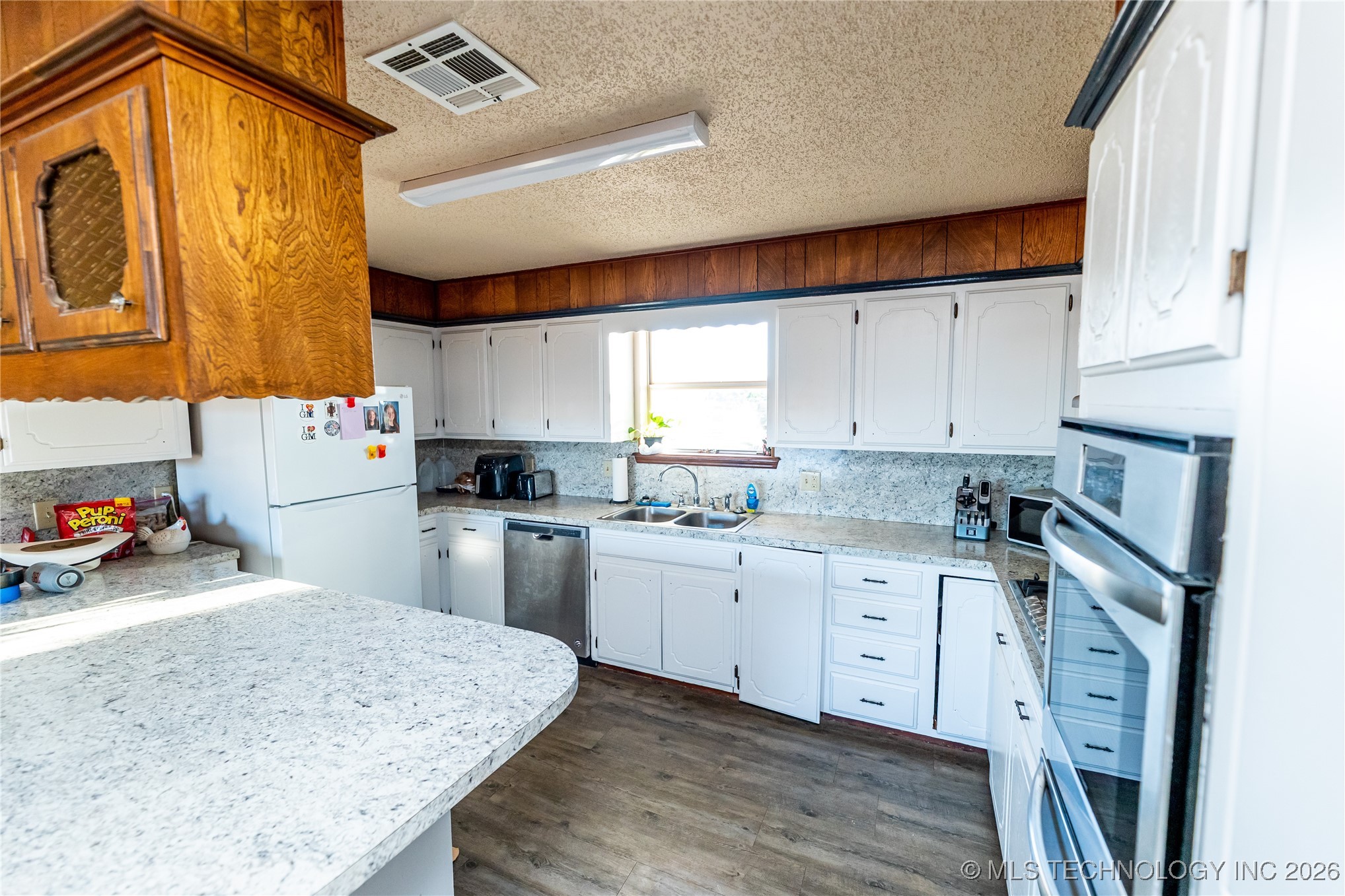 200 2nd Street Property Photo 19