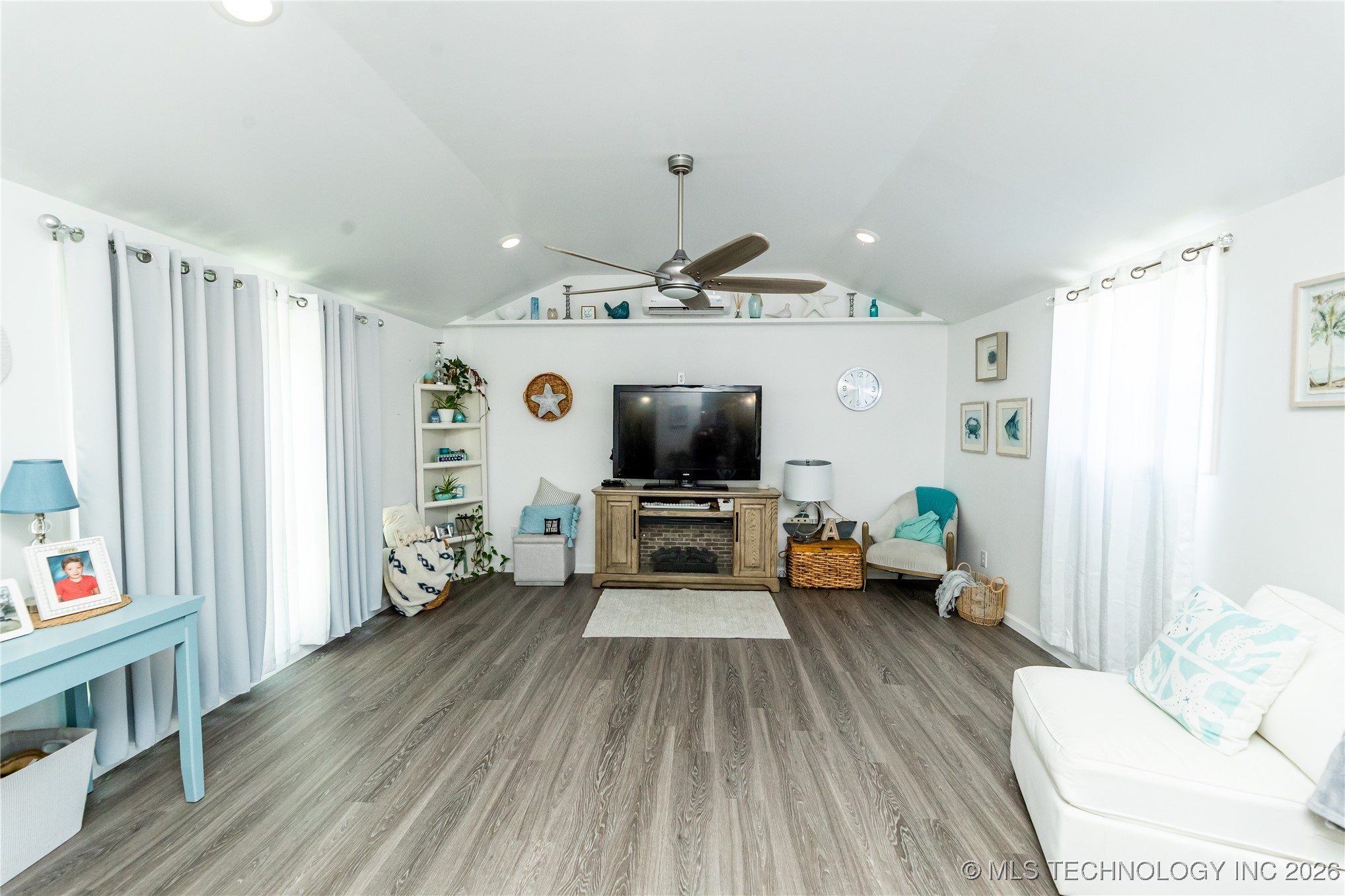 503 Ash Street Property Photo 4