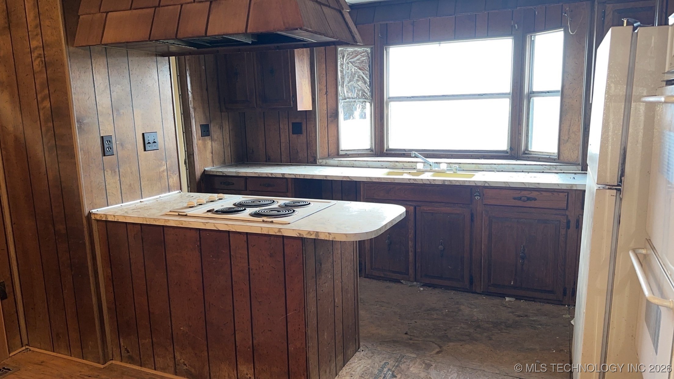 8041 W 53rd S Property Photo 4