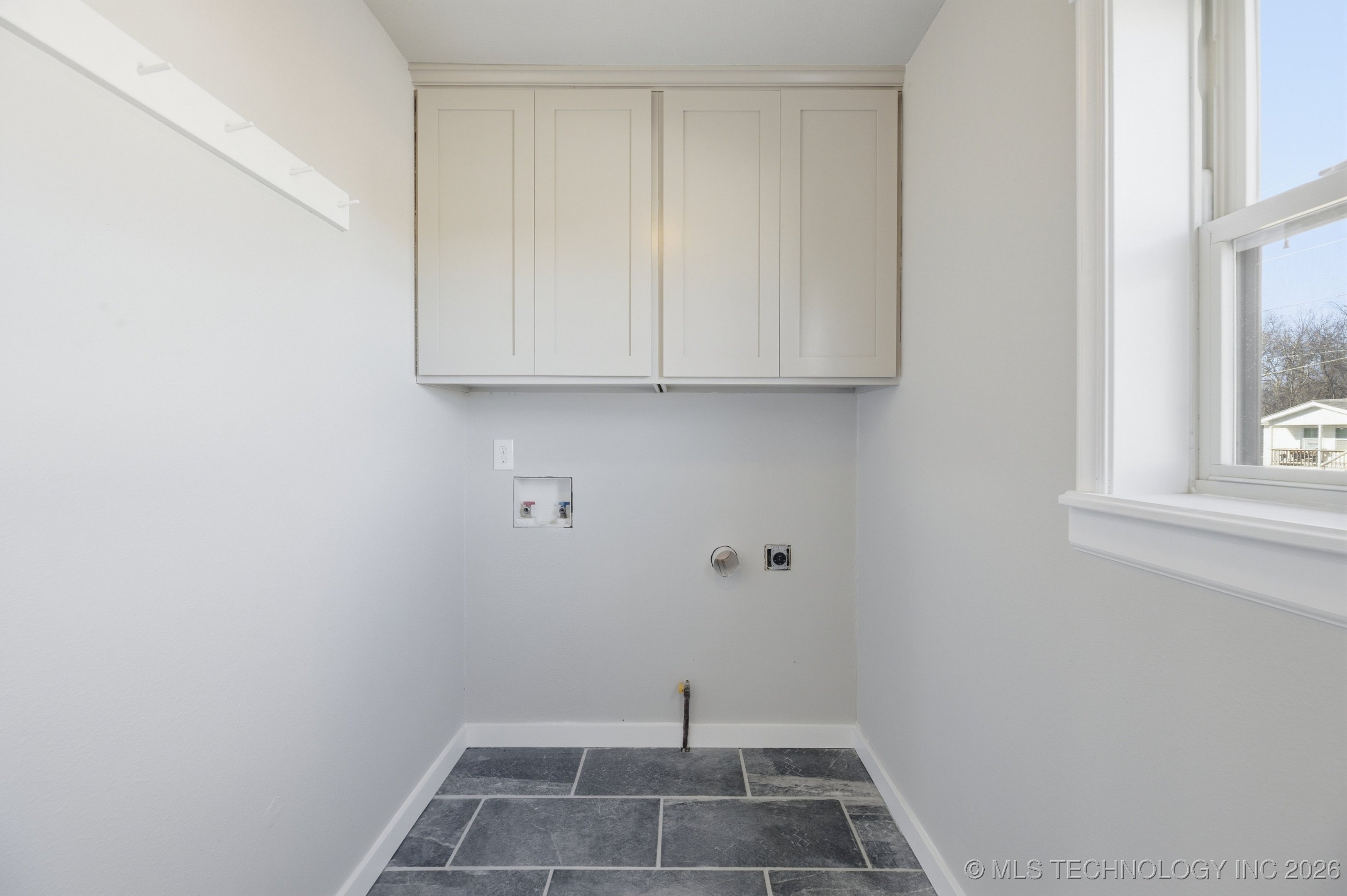 725 N 260 Road Property Photo 14