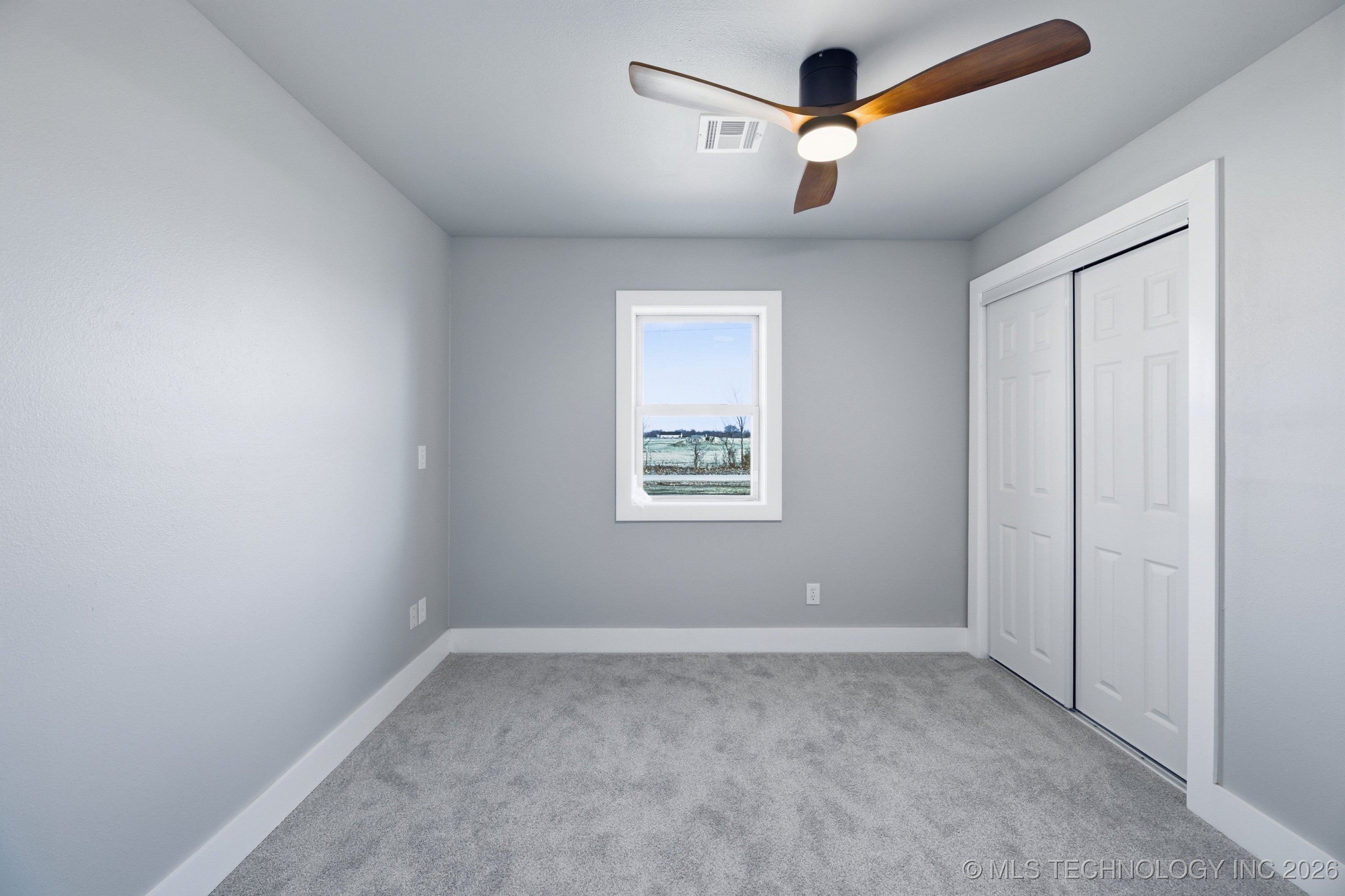 725 N 260 Road Property Photo 17