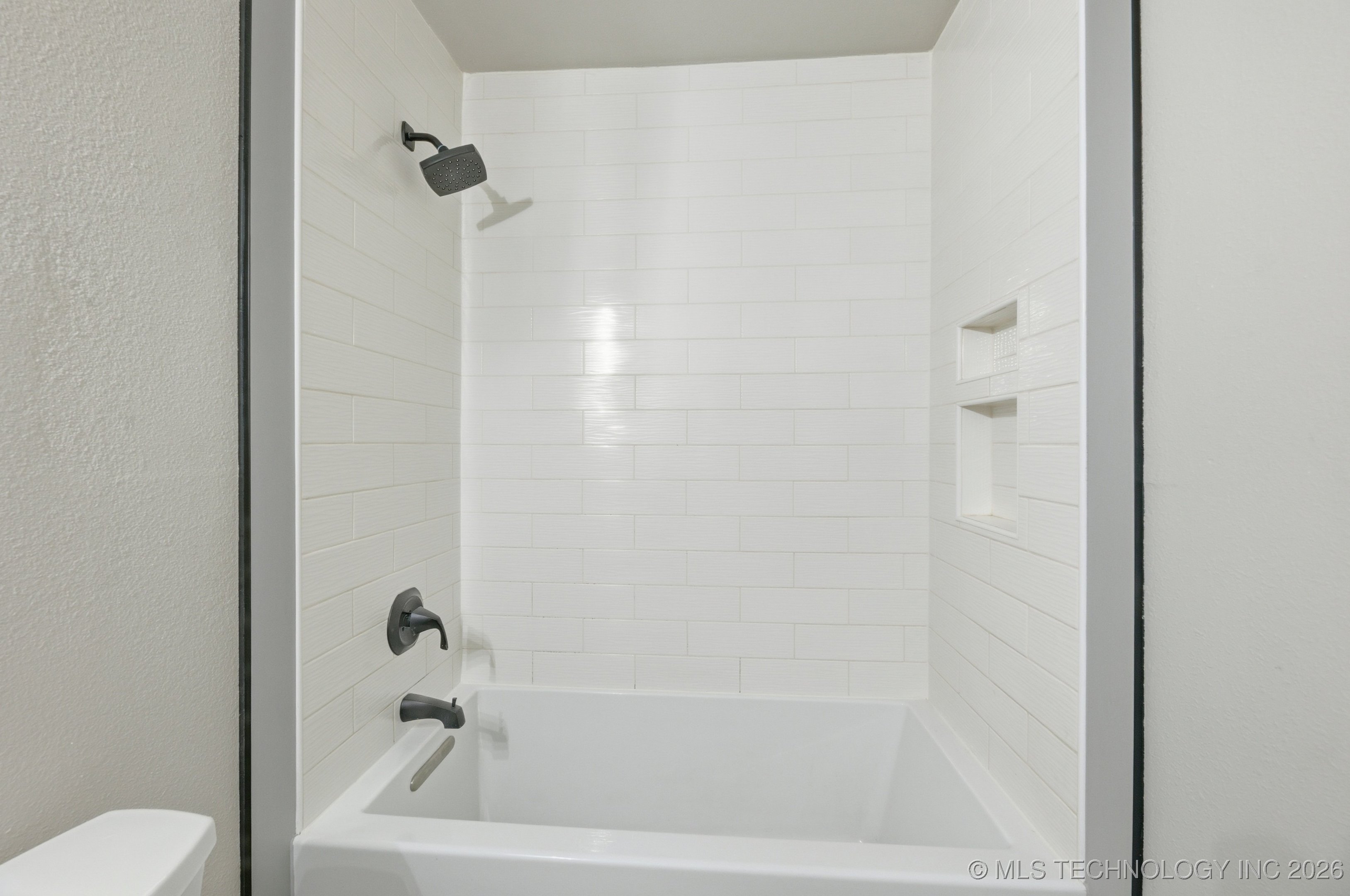 725 N 260 Road Property Photo 19
