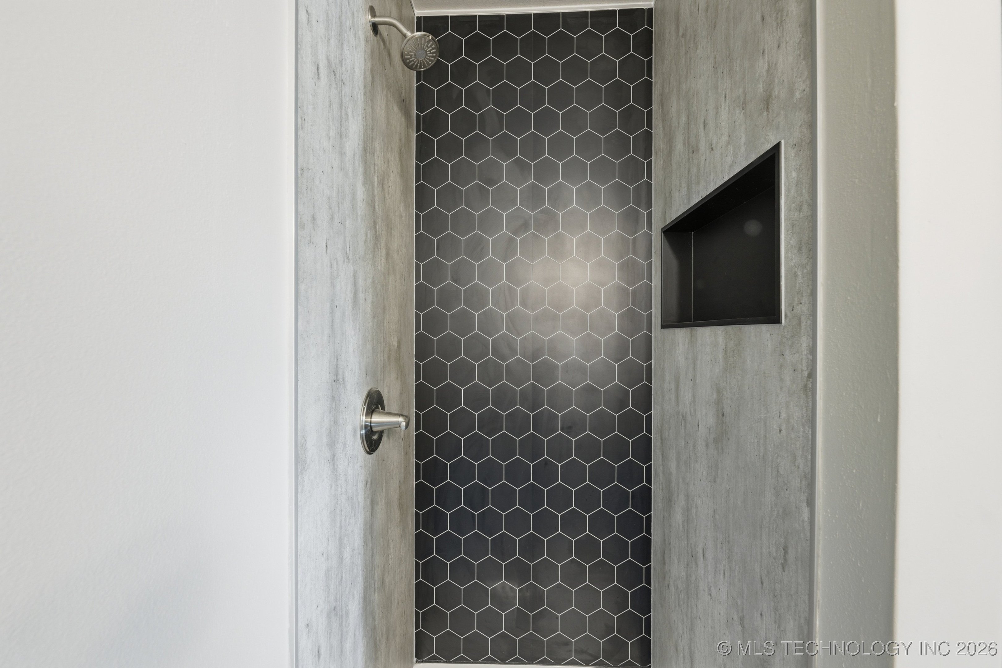 725 N 260 Road Property Photo 28