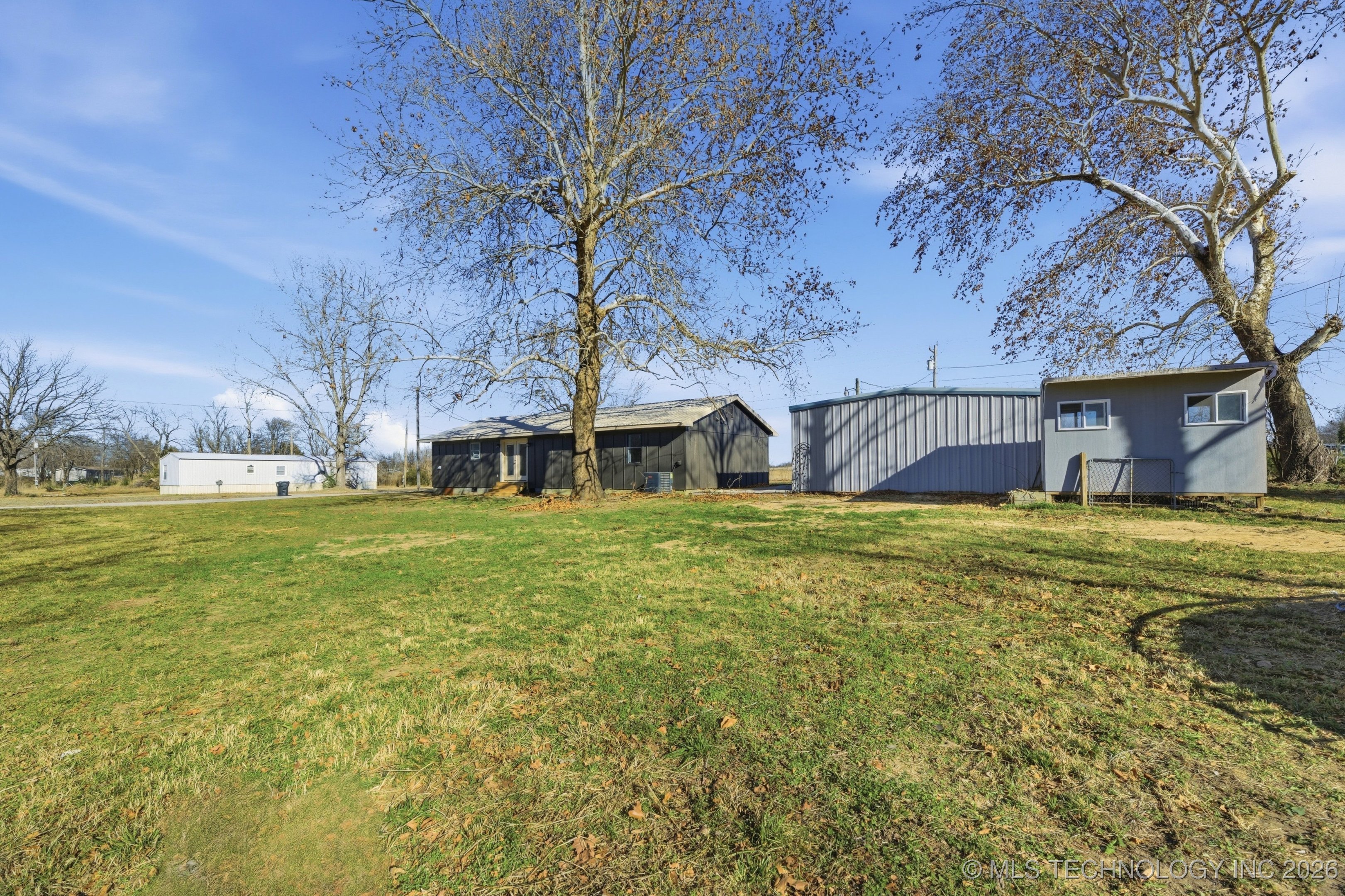 725 N 260 Road Property Photo 34