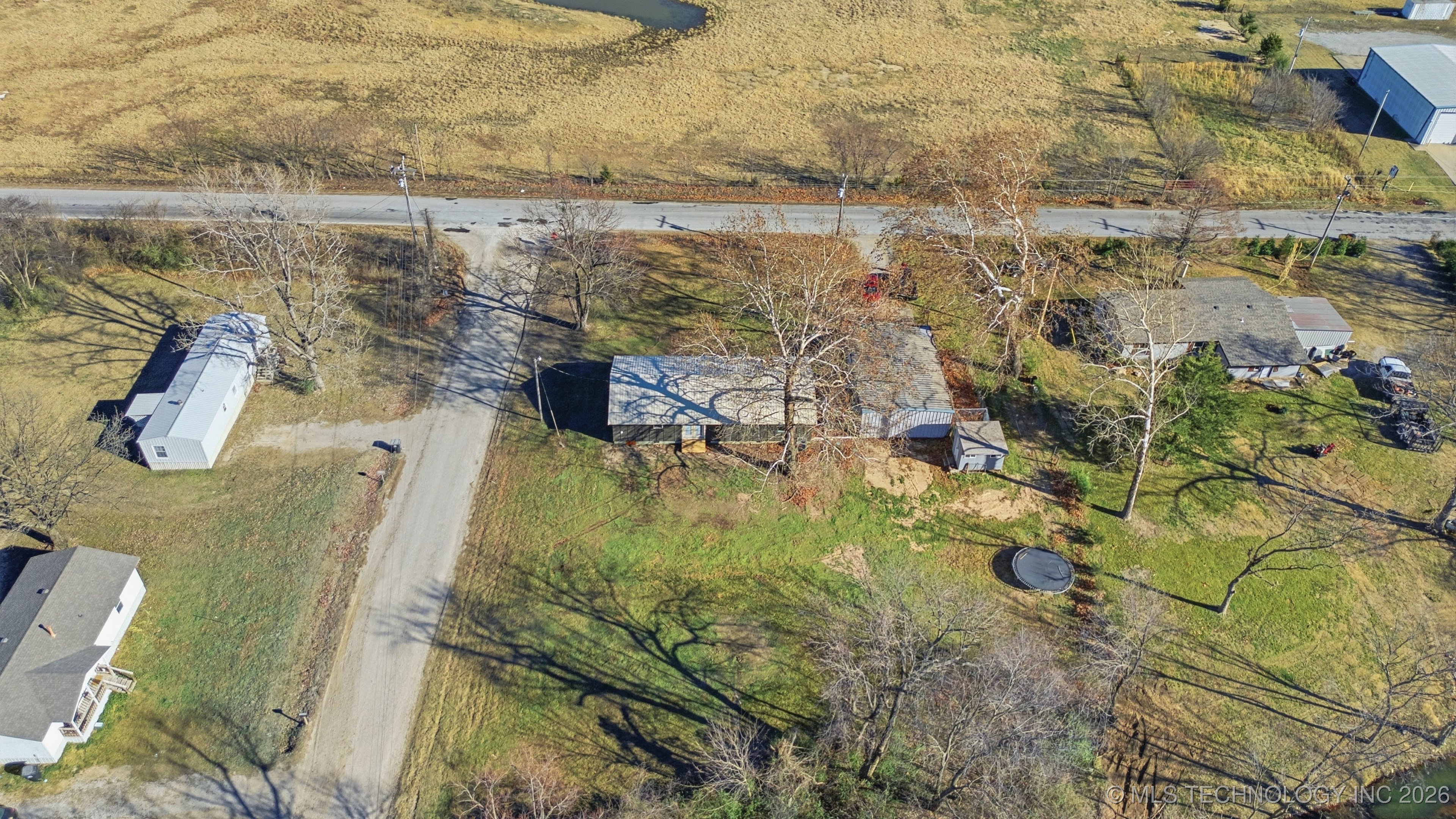 725 N 260 Road Property Photo 40