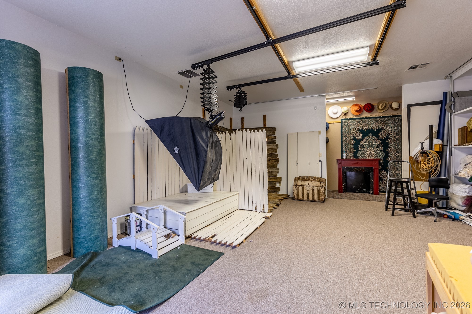 2100 Ahloso Road Property Photo 18