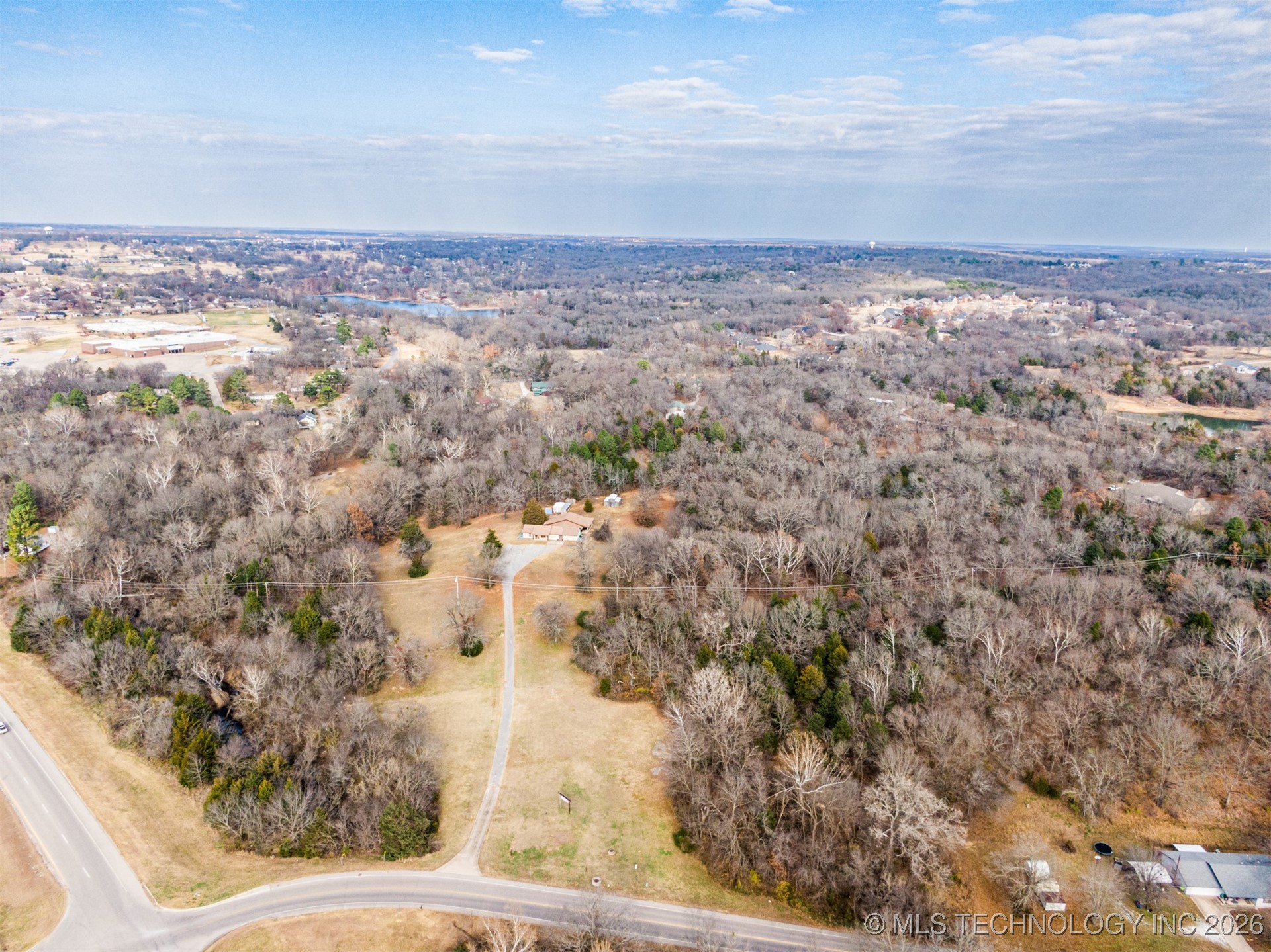 2100 Ahloso Road Property Photo 56