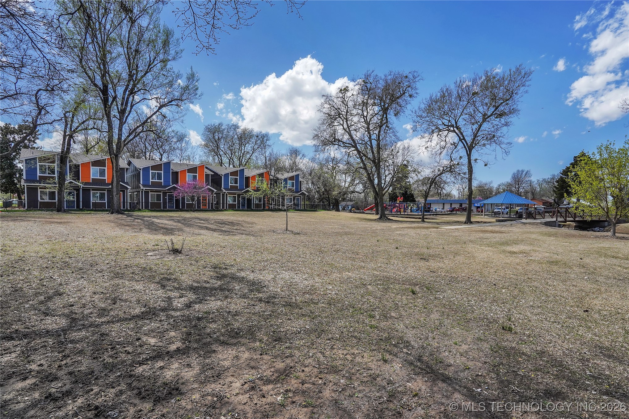 704 N Date Avenue Property Photo 3