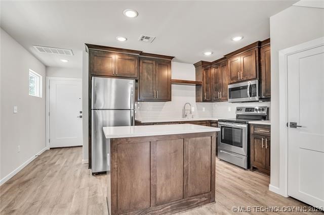 704 N Date Avenue Property Photo 14