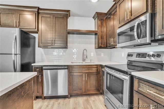 704 N Date Avenue Property Photo 17