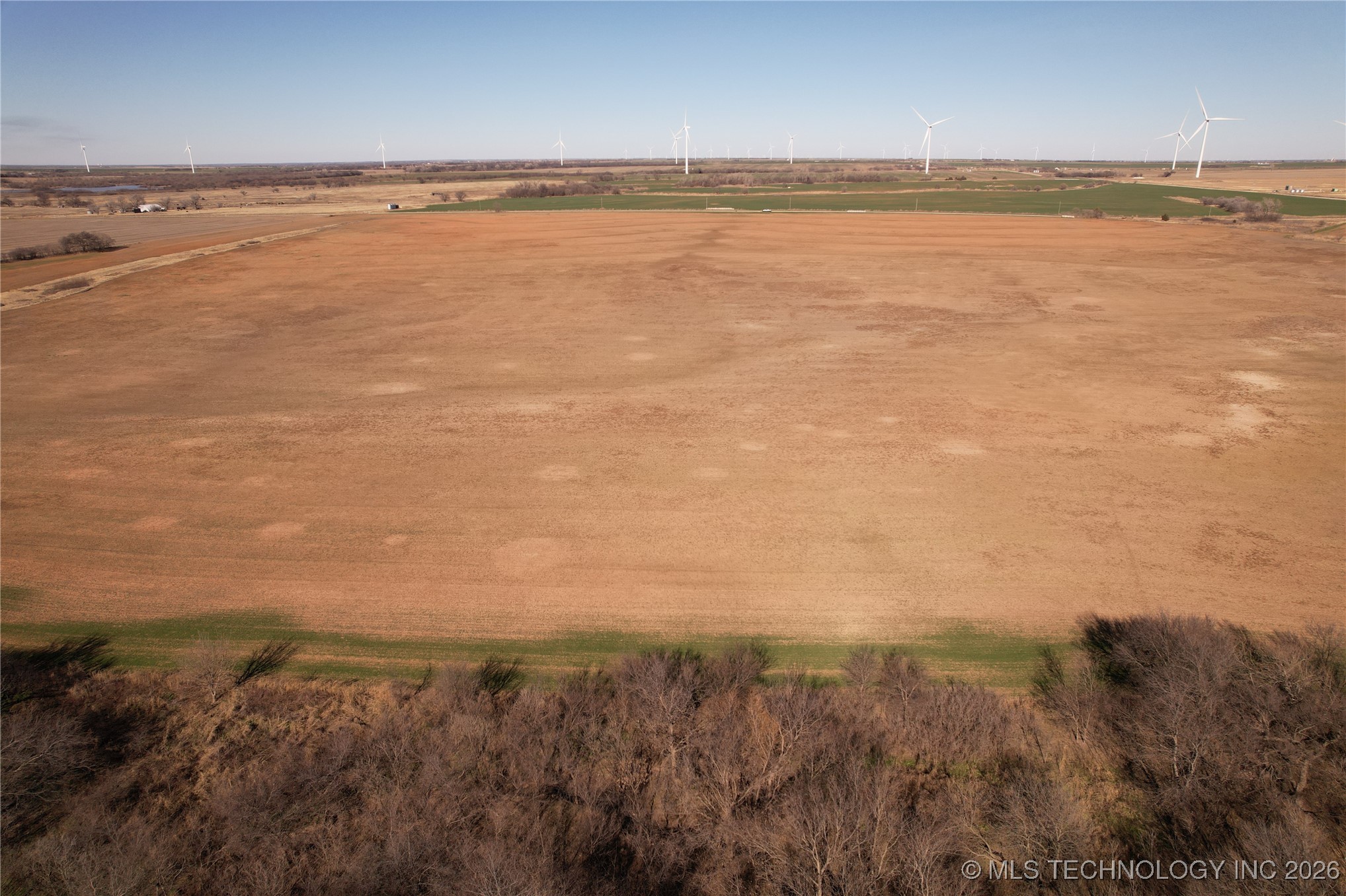 0001 E 320 Property Photo 8