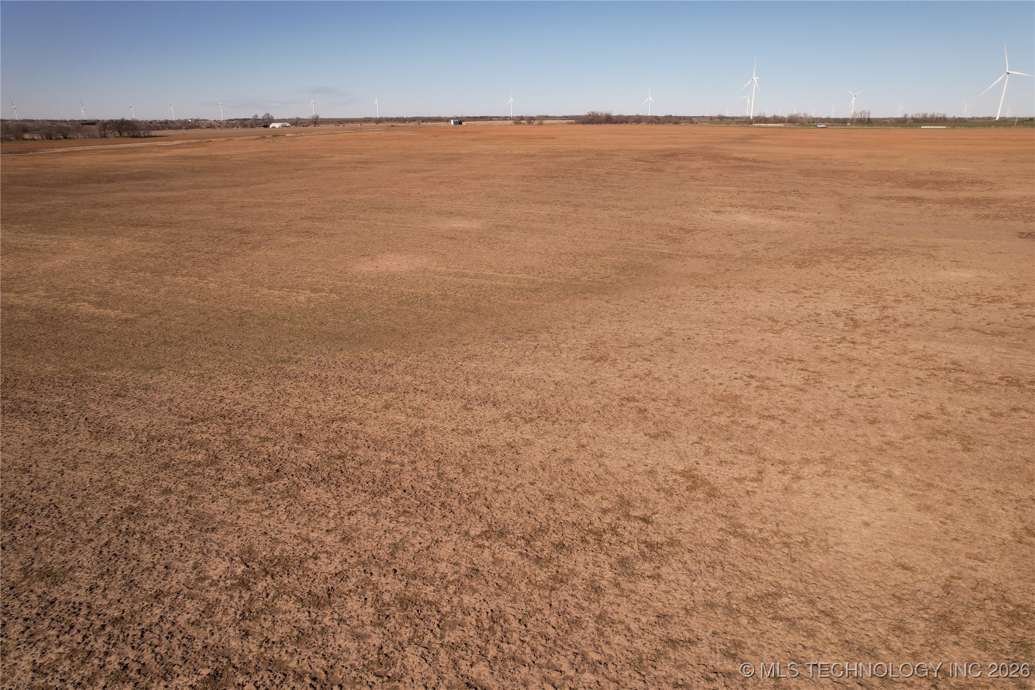 0001 E 320 Property Photo 25