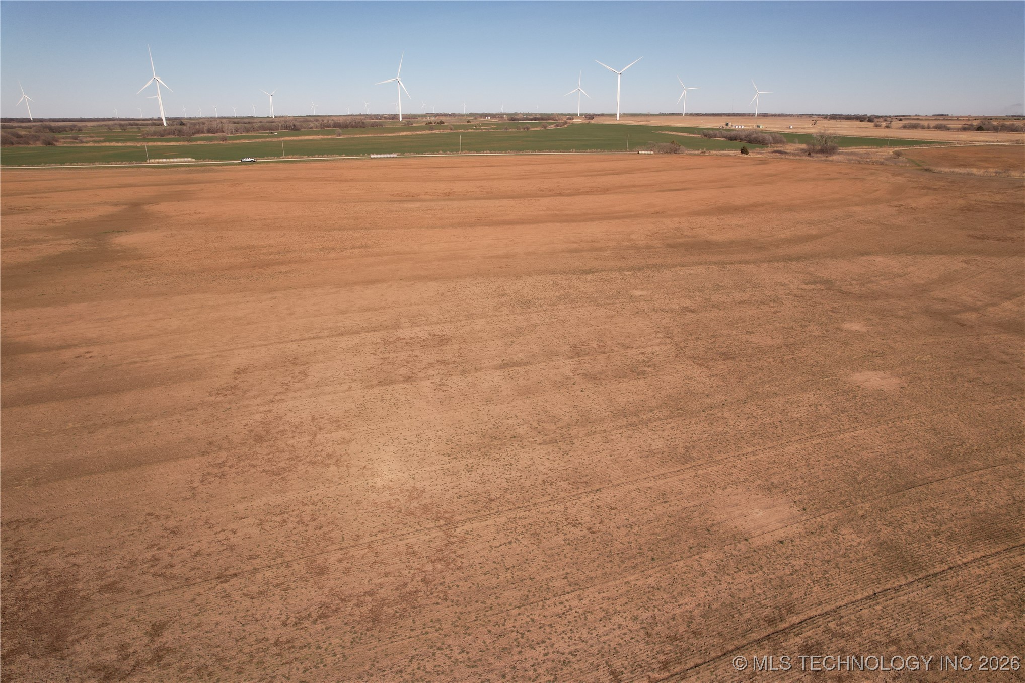 0001 E 320 Property Photo 27